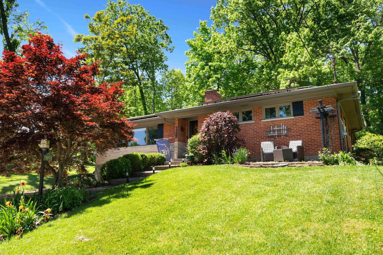 1325 Holman View Drive
