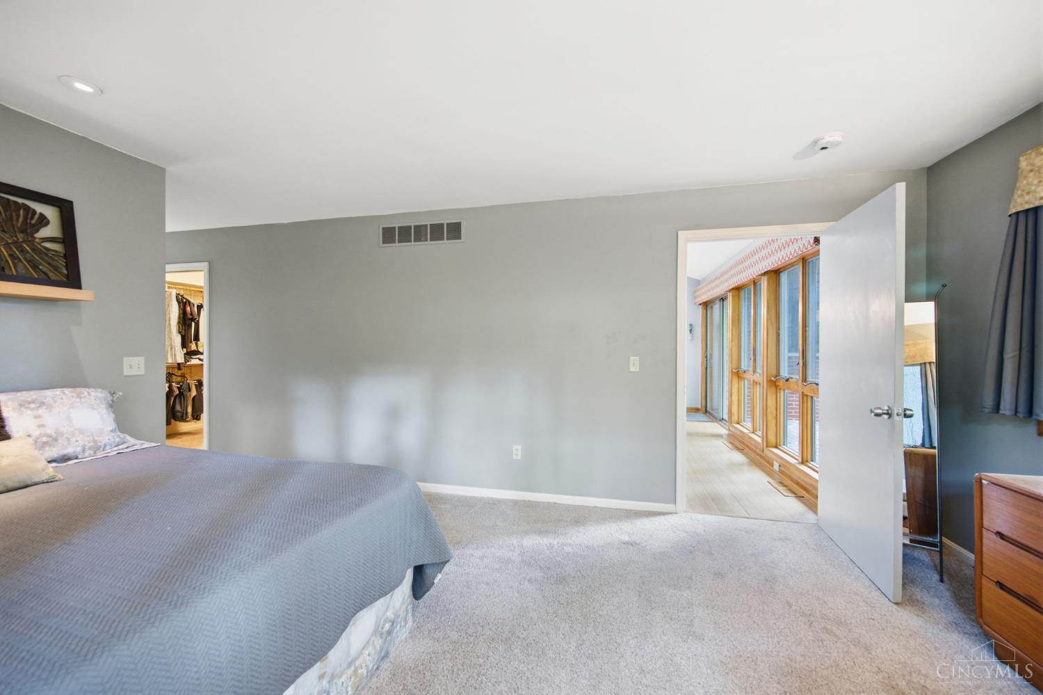 1325 Holman View Drive