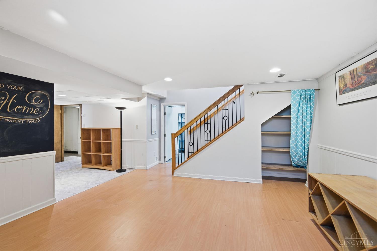 1325 Holman View Drive