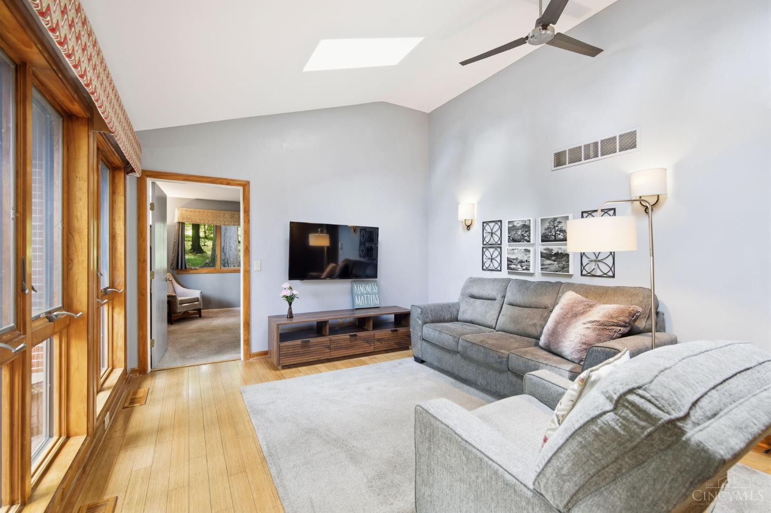 1325 Holman View Drive