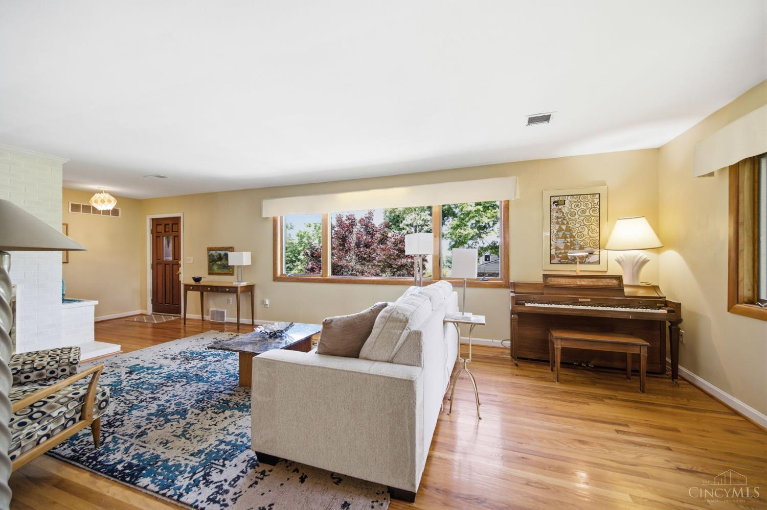 1325 Holman View Drive