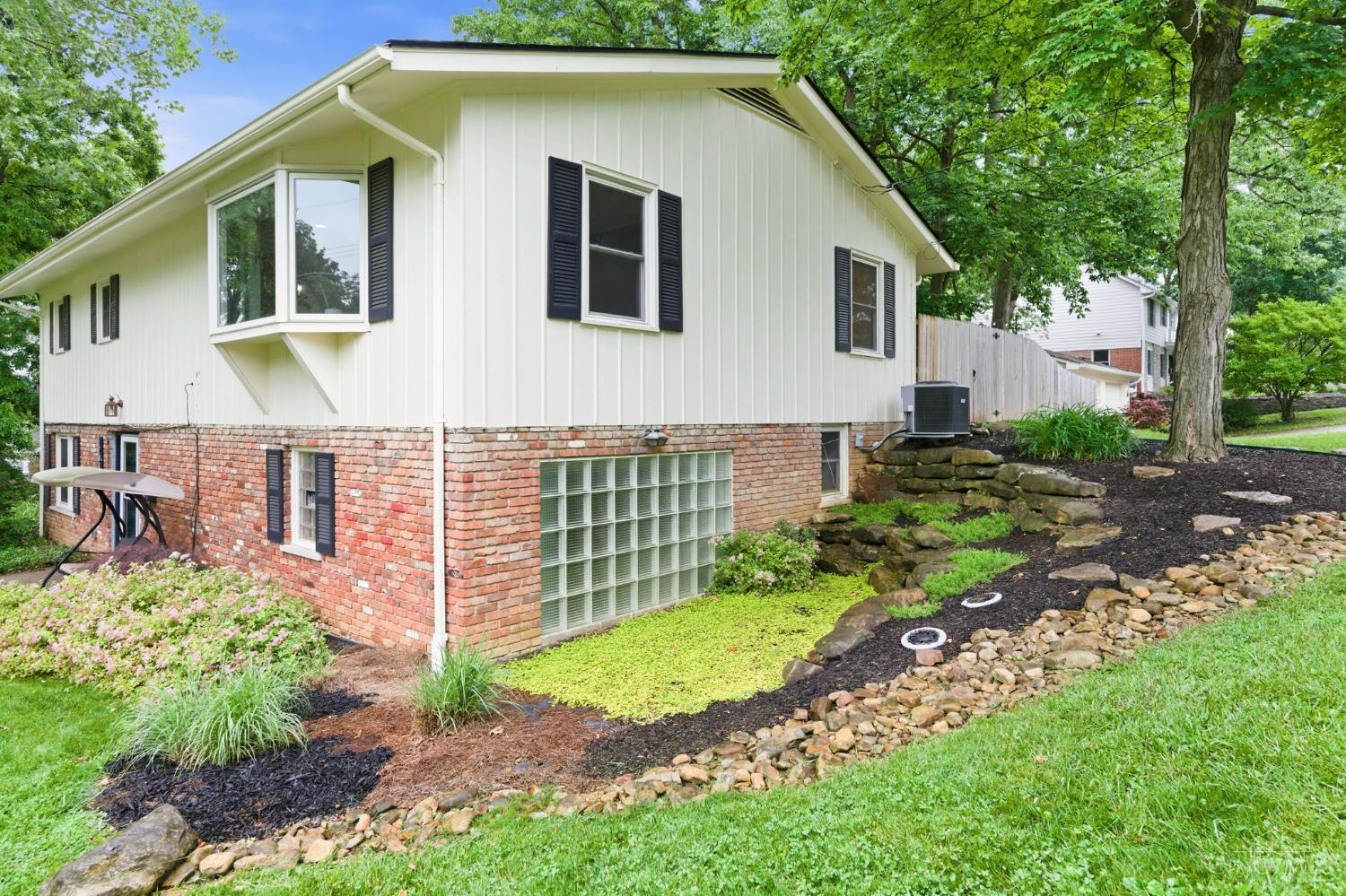 1204 Forest Court