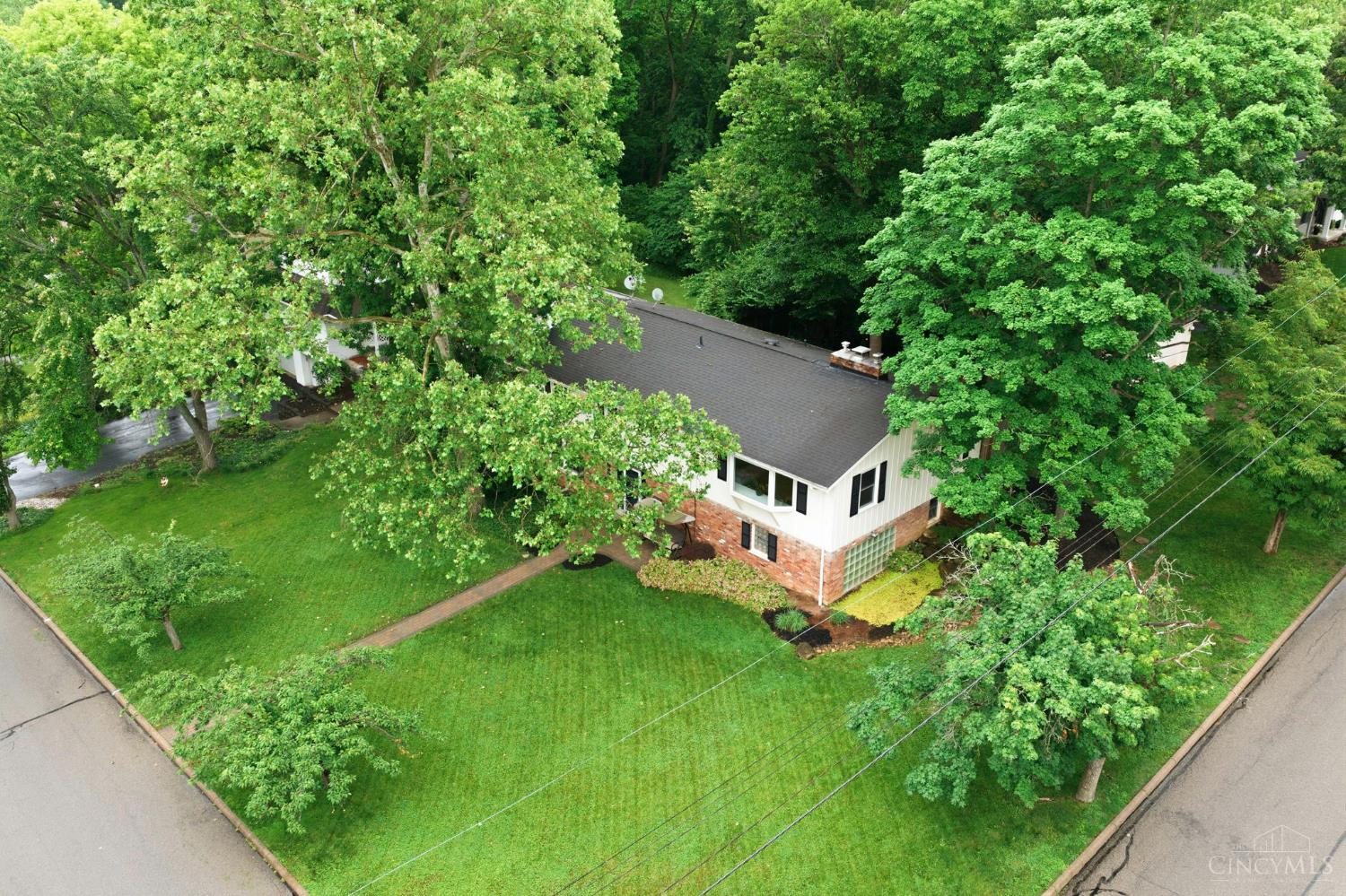 1204 Forest Court
