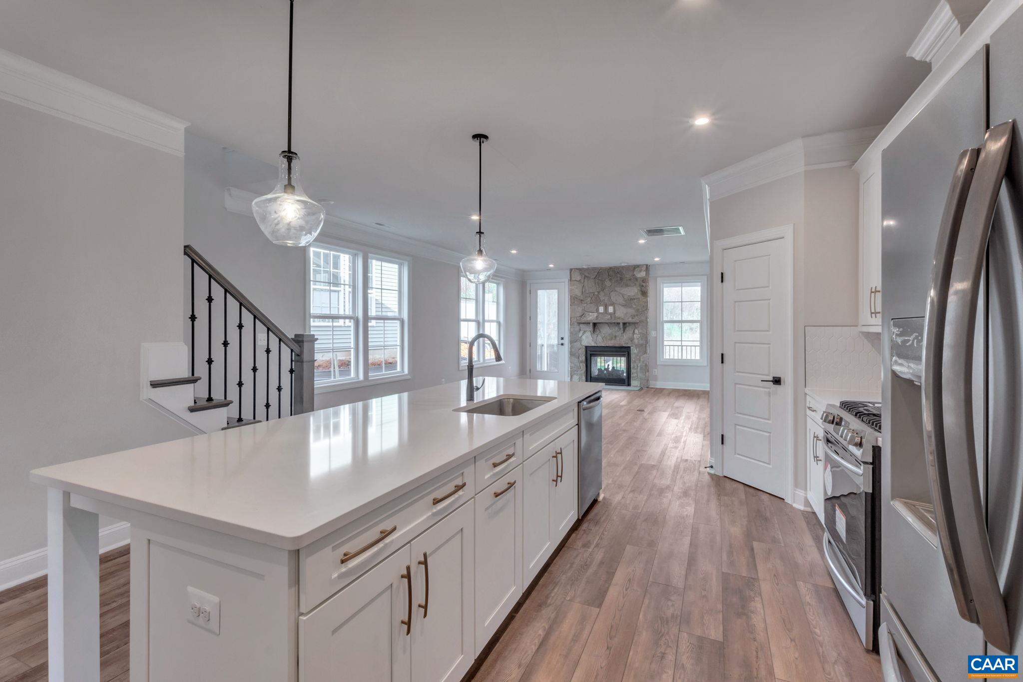 112 RIDGELINE DR