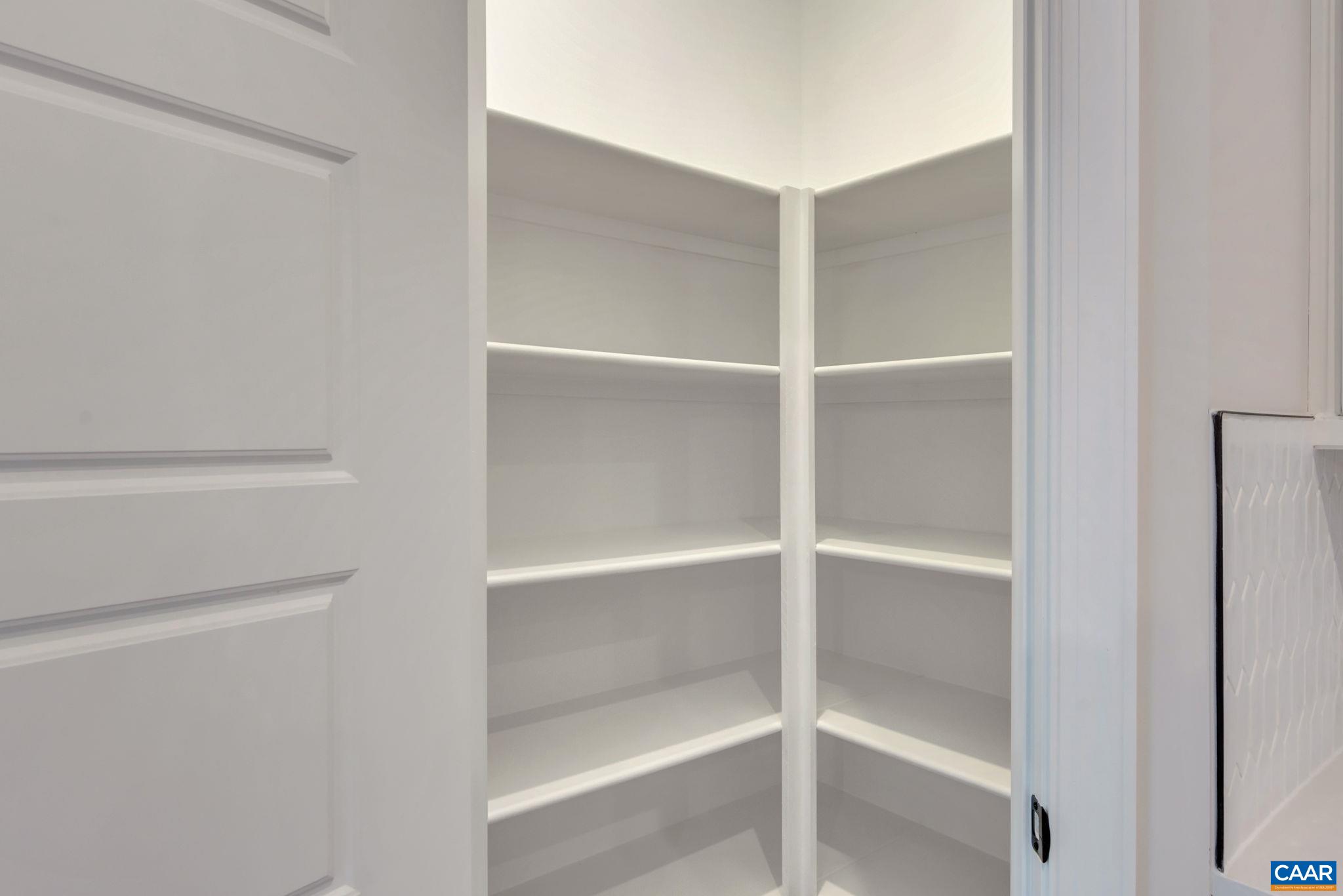 112 RIDGELINE DR