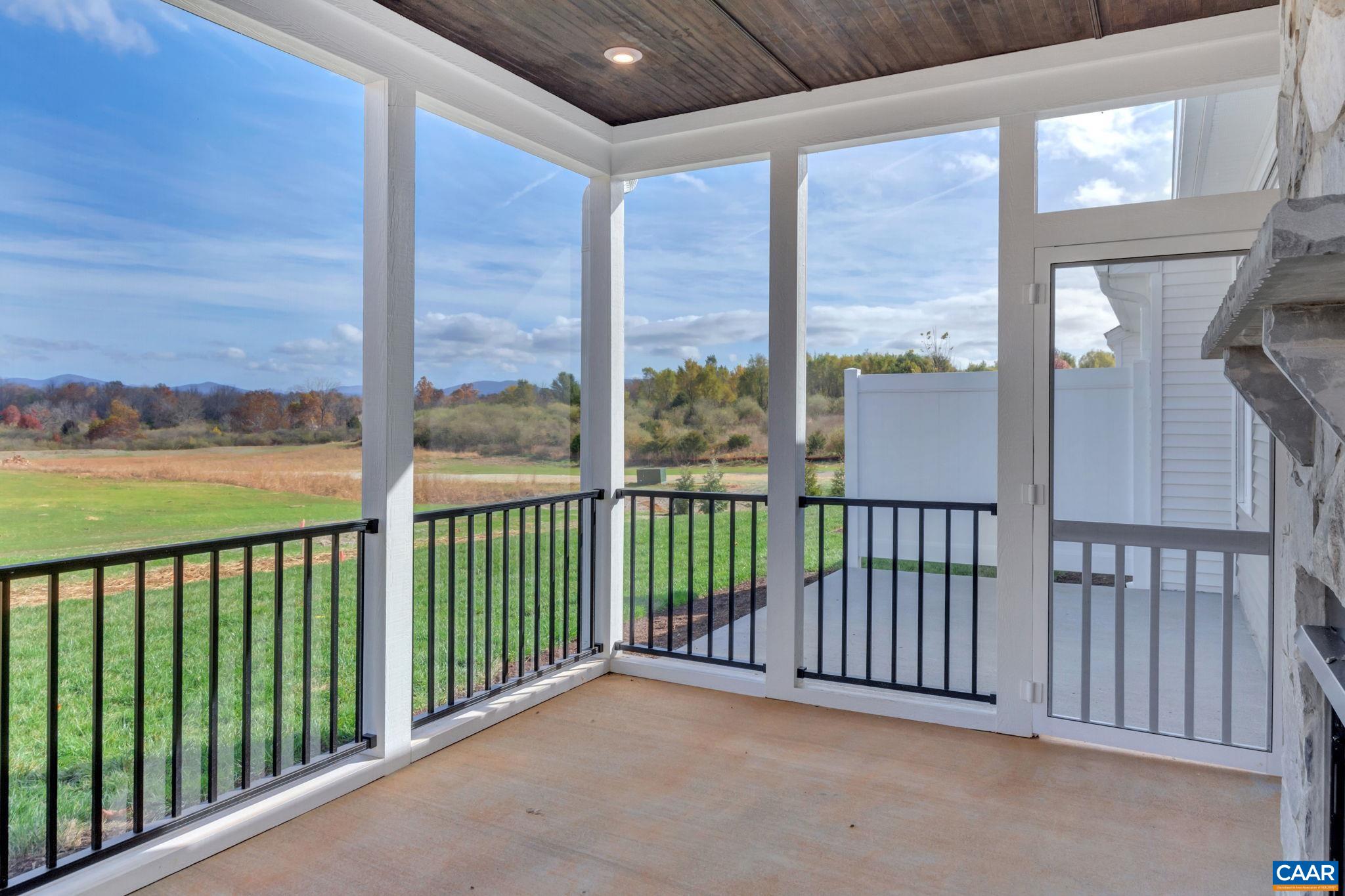 112 RIDGELINE DR