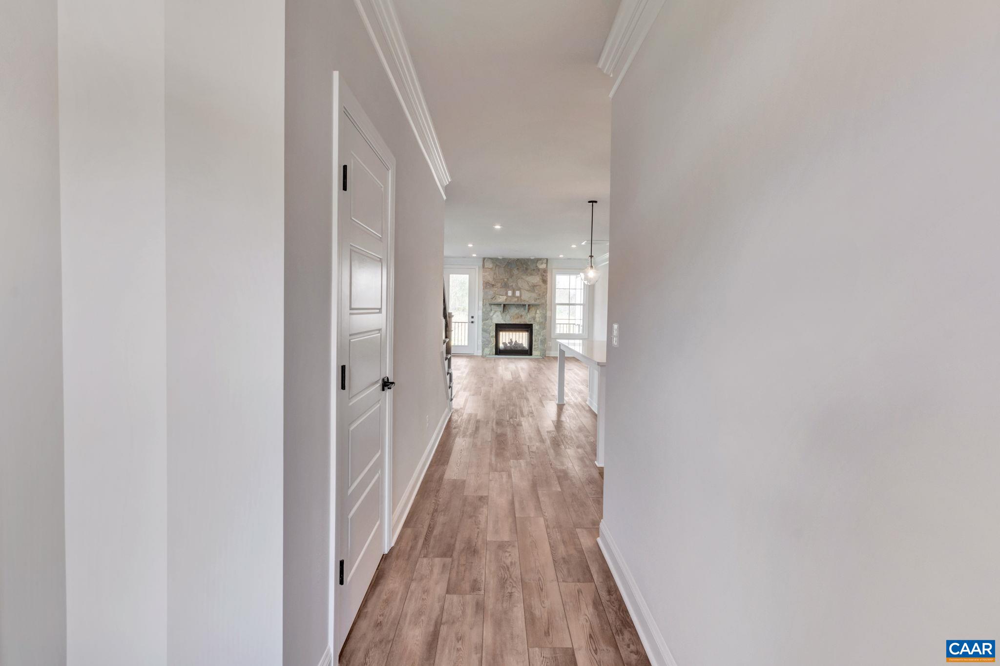 112 RIDGELINE DR
