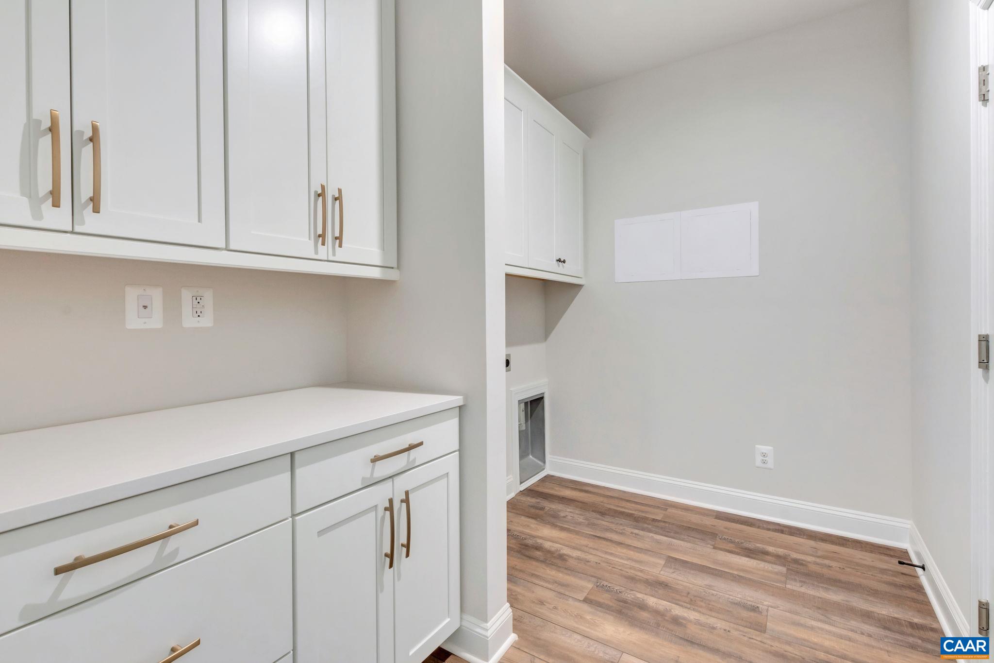 112 RIDGELINE DR