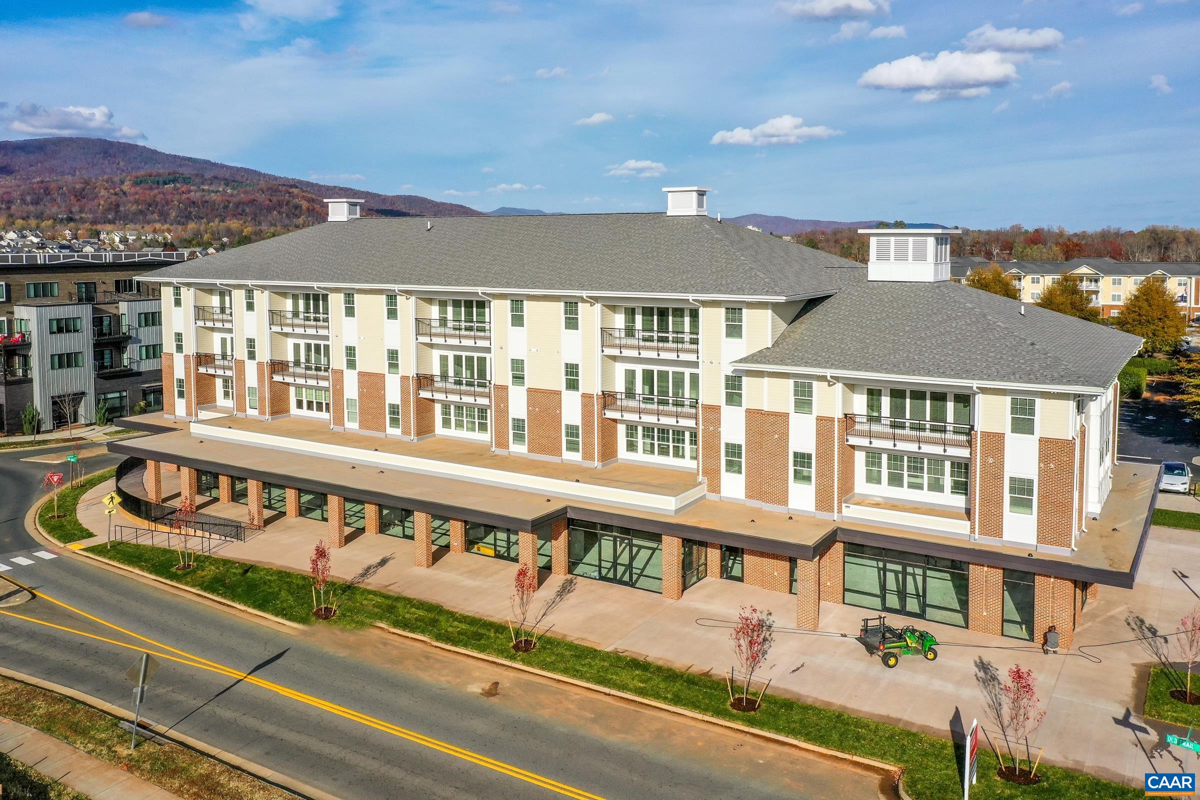 1035 HEATHERCROFT CIR Unit 303