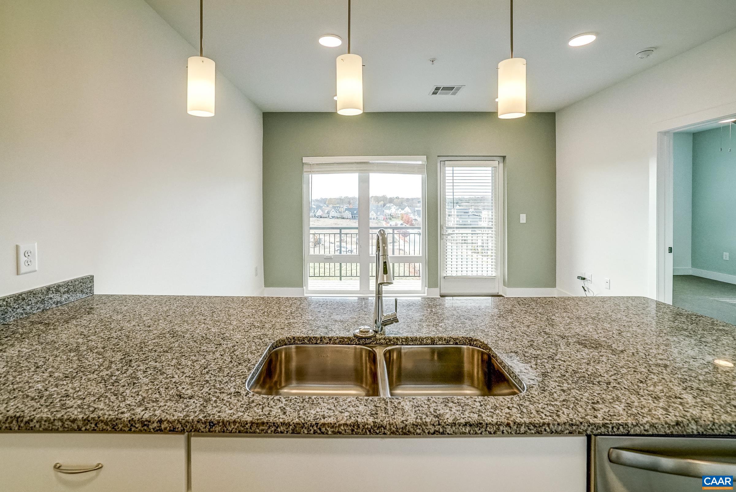 1035 HEATHERCROFT CIR Unit 303