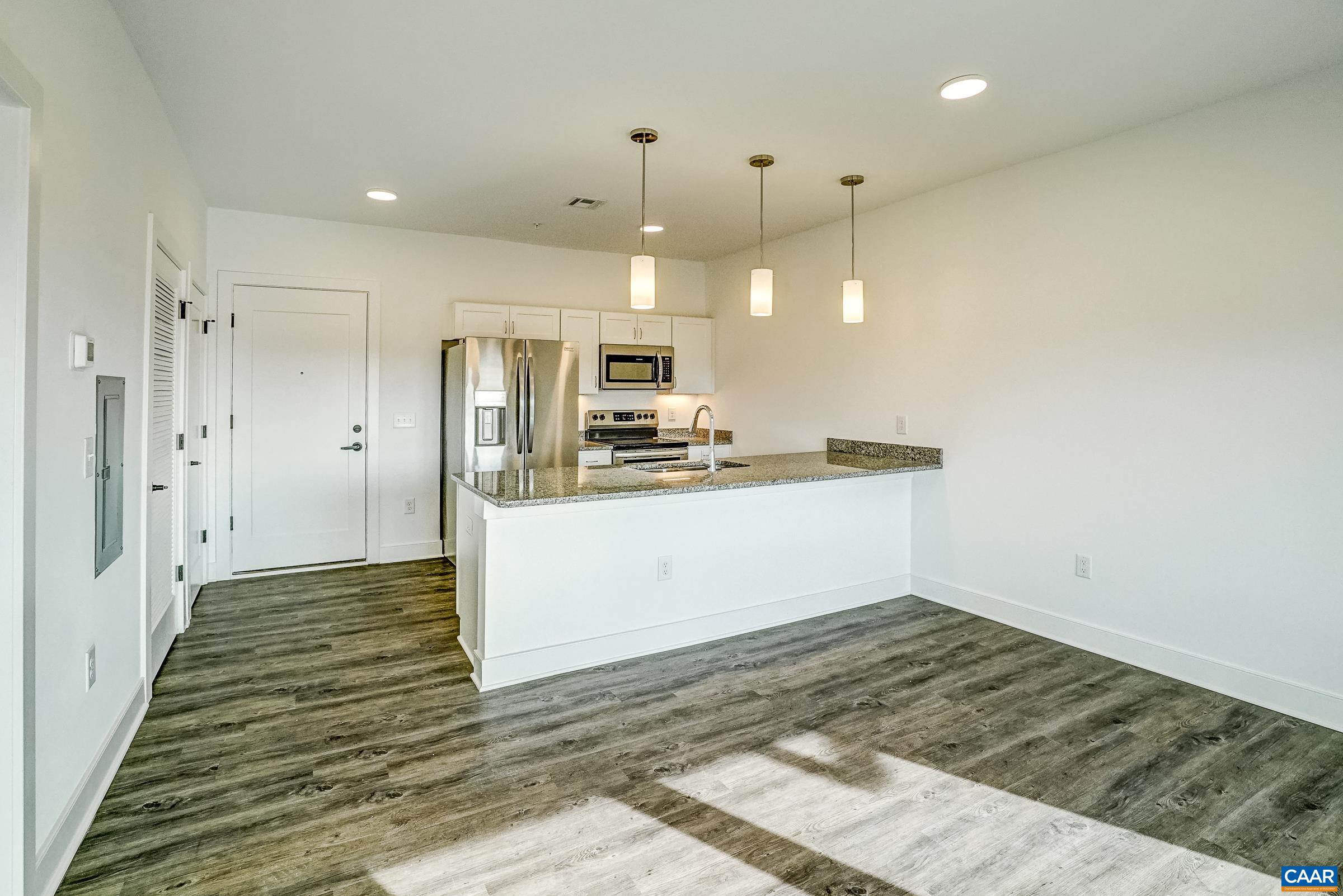 1035 HEATHERCROFT CIR Unit 303