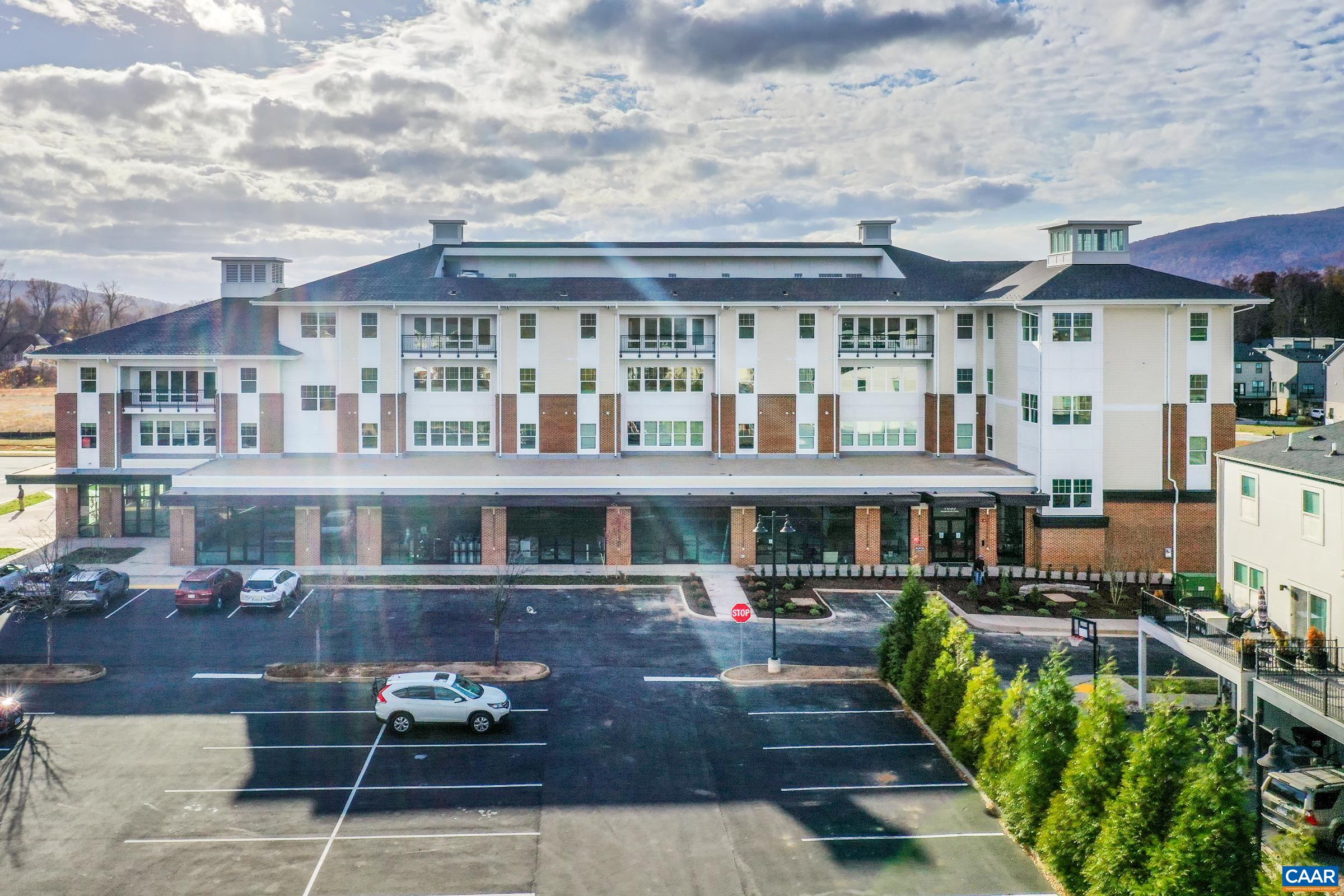 1035 HEATHERCROFT CIR Unit 303