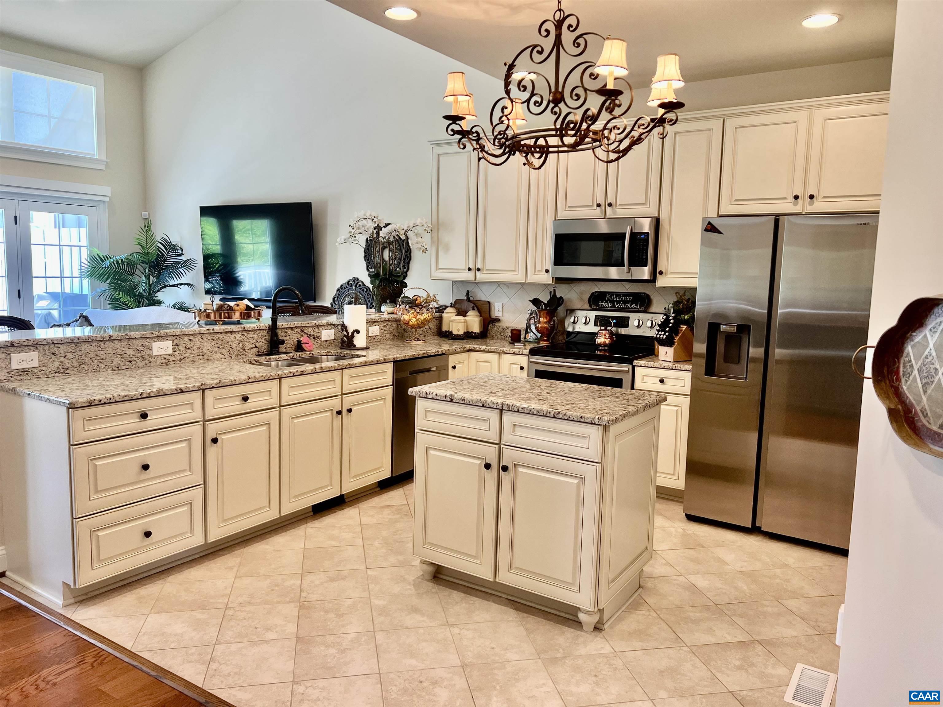 646 BAYWICK CIR