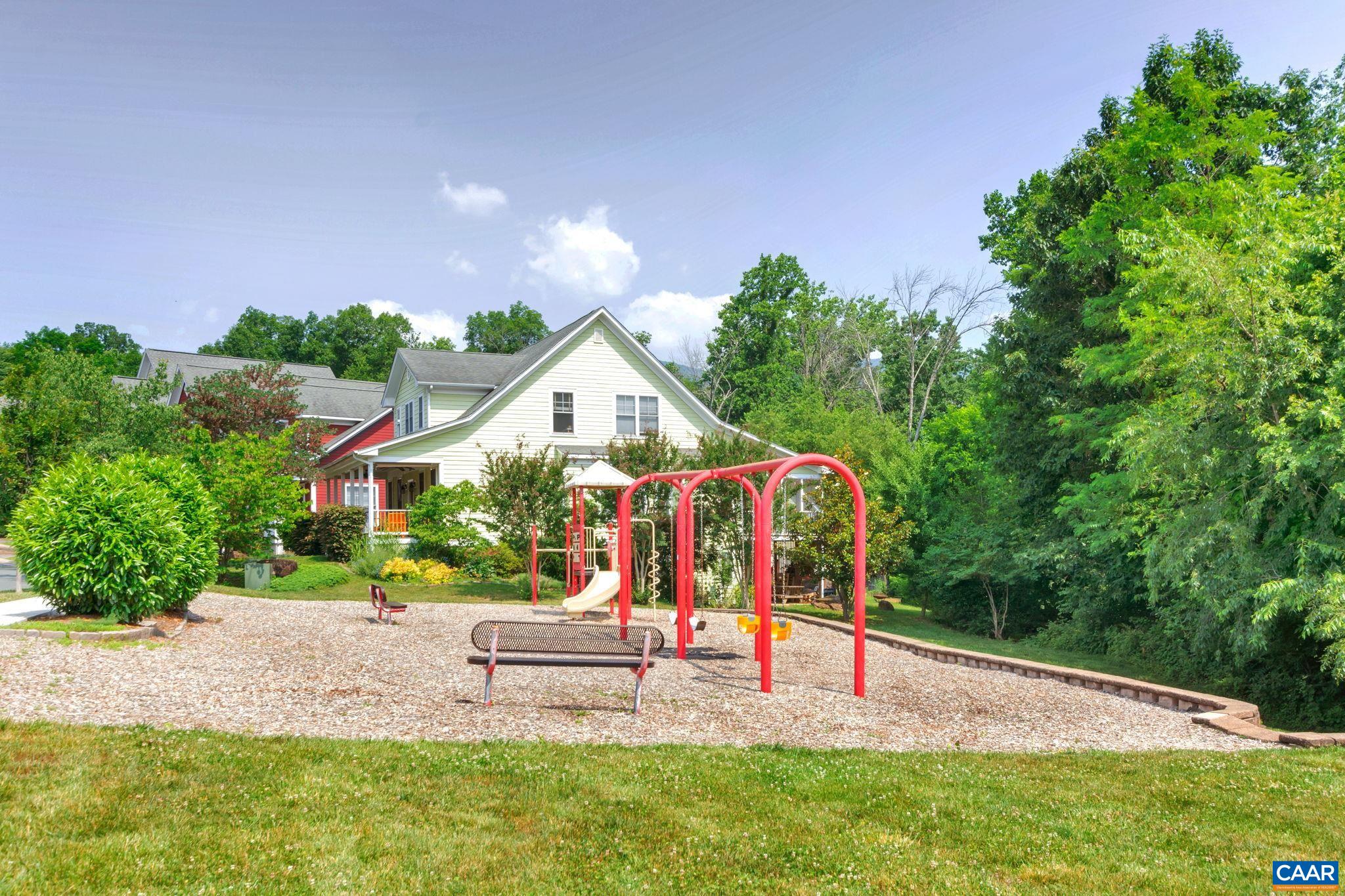 1820 CLAY DR