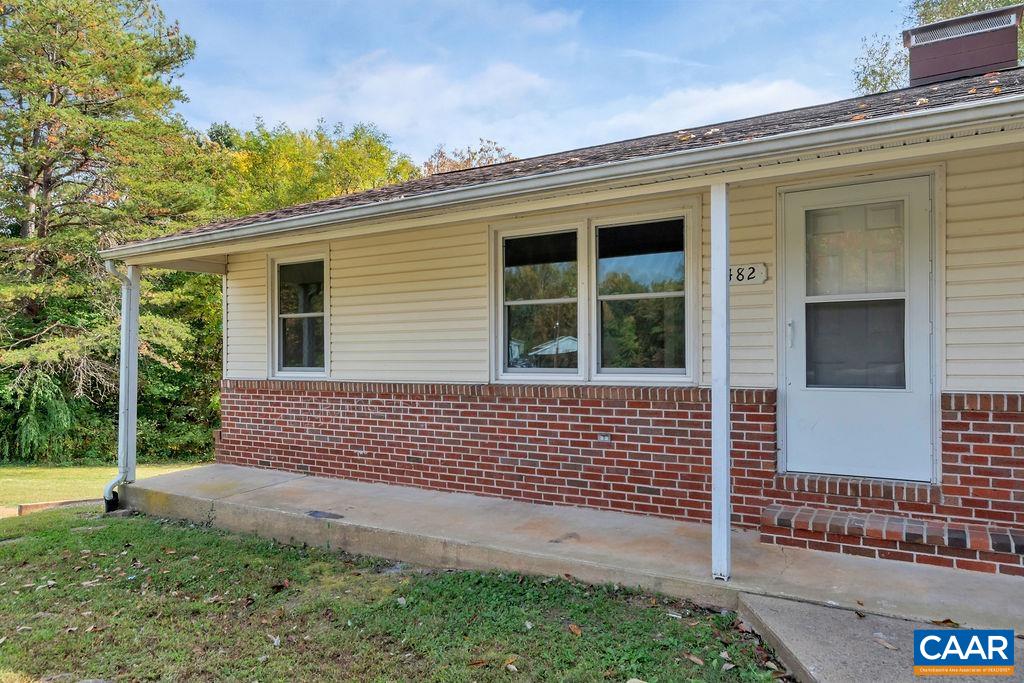 1480 WEST RIVER RD