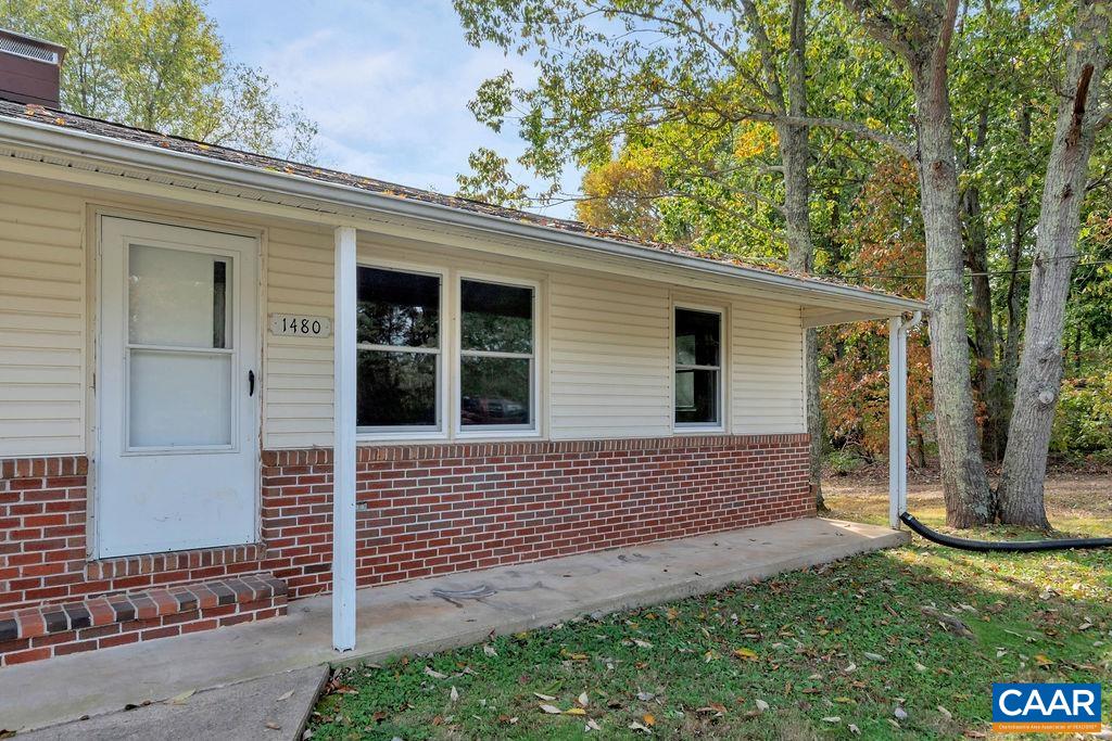 1480 WEST RIVER RD