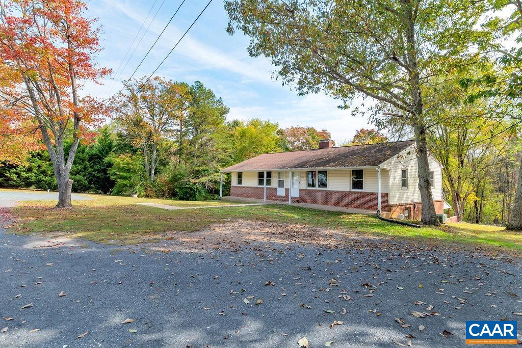 1480 WEST RIVER RD
