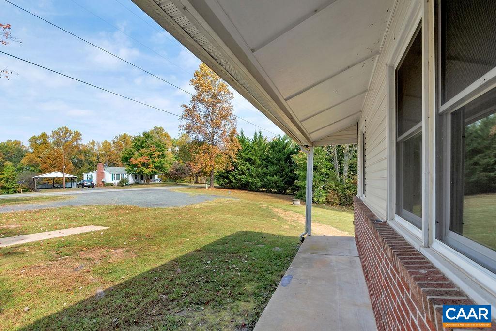 1480 WEST RIVER RD