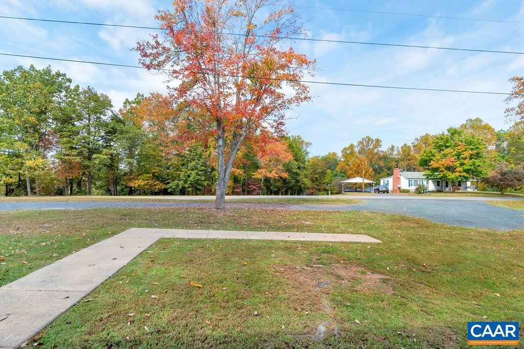1480 WEST RIVER RD