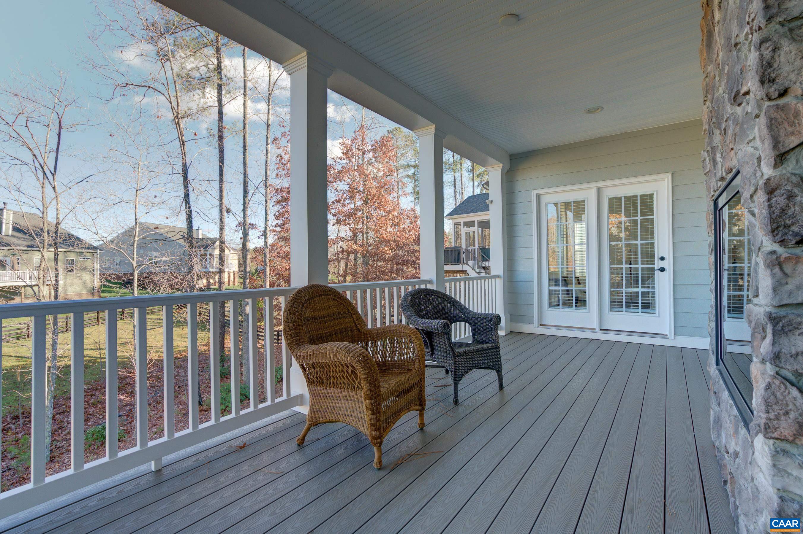 80 APPLEWOOD DR
