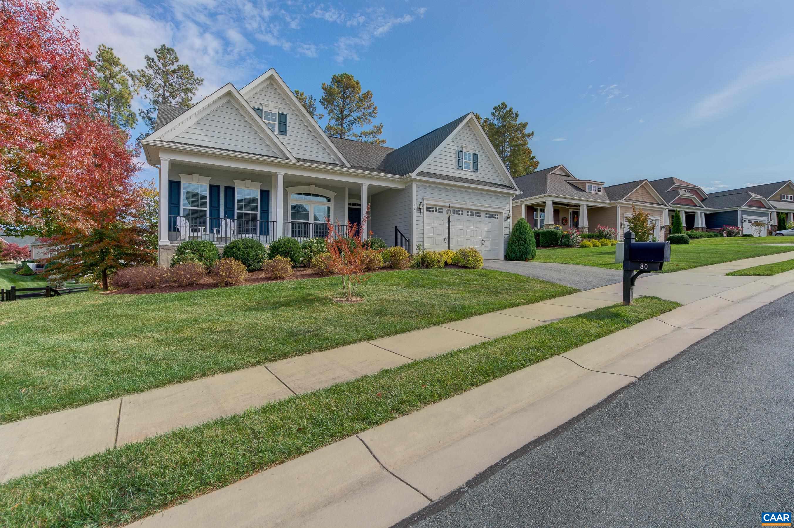 80 APPLEWOOD DR