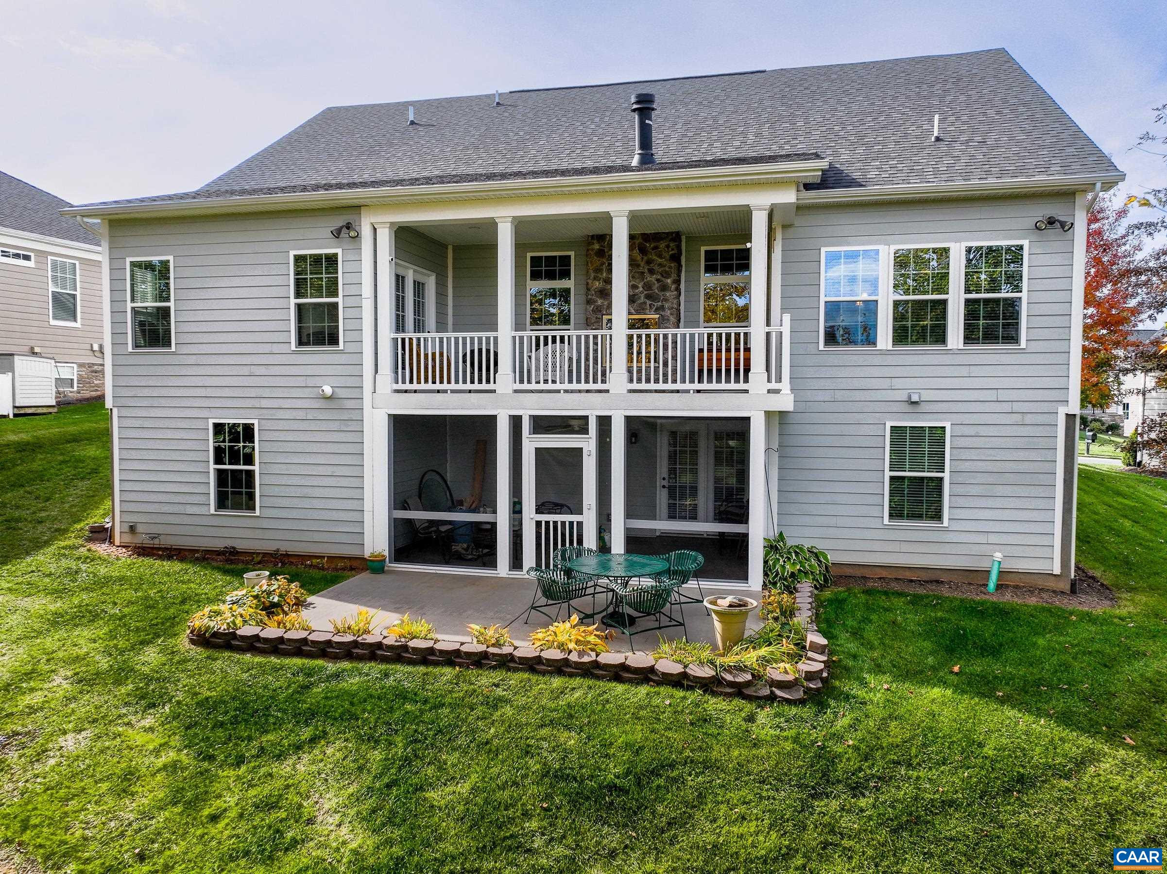 80 APPLEWOOD DR