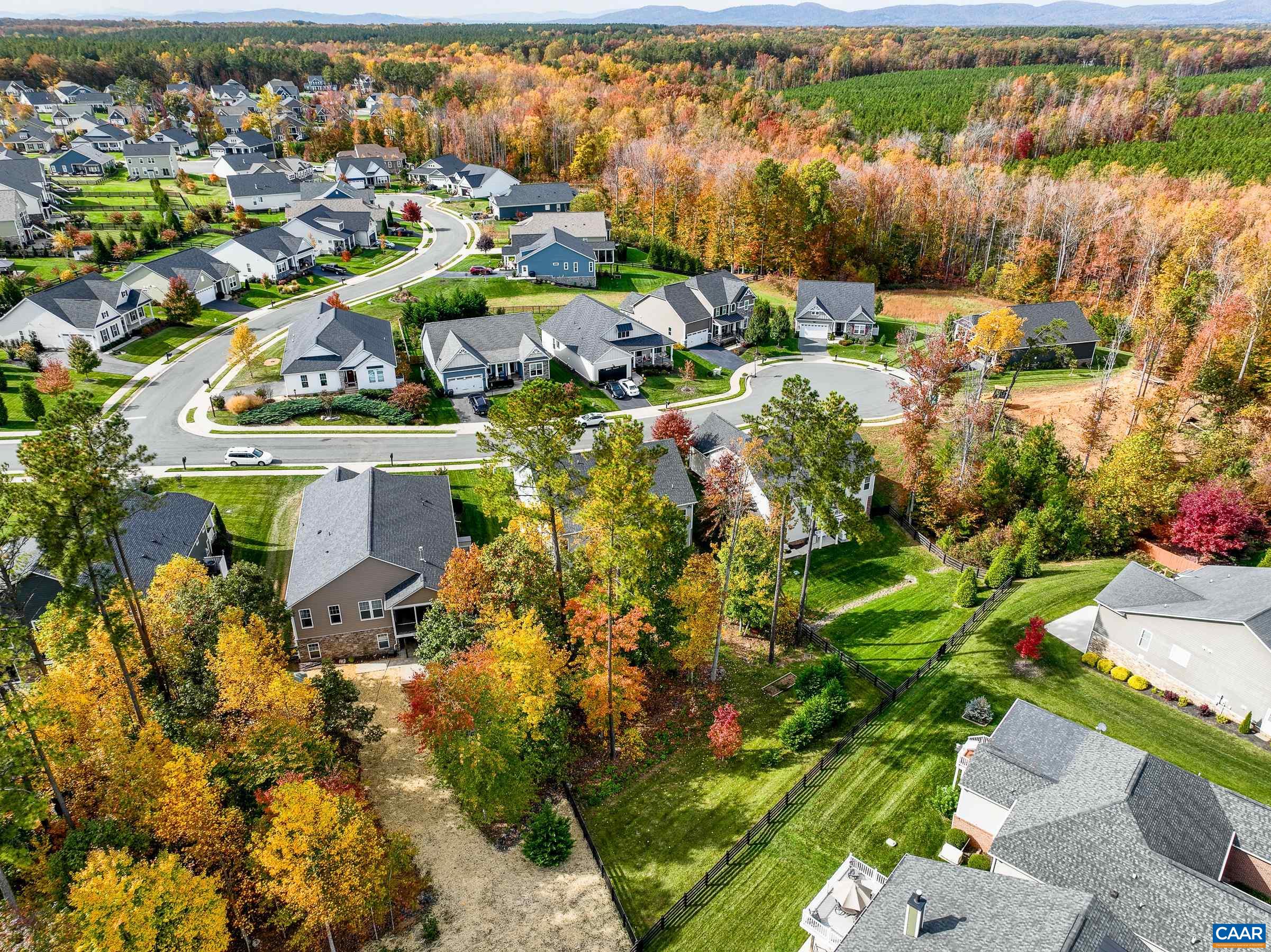80 APPLEWOOD DR