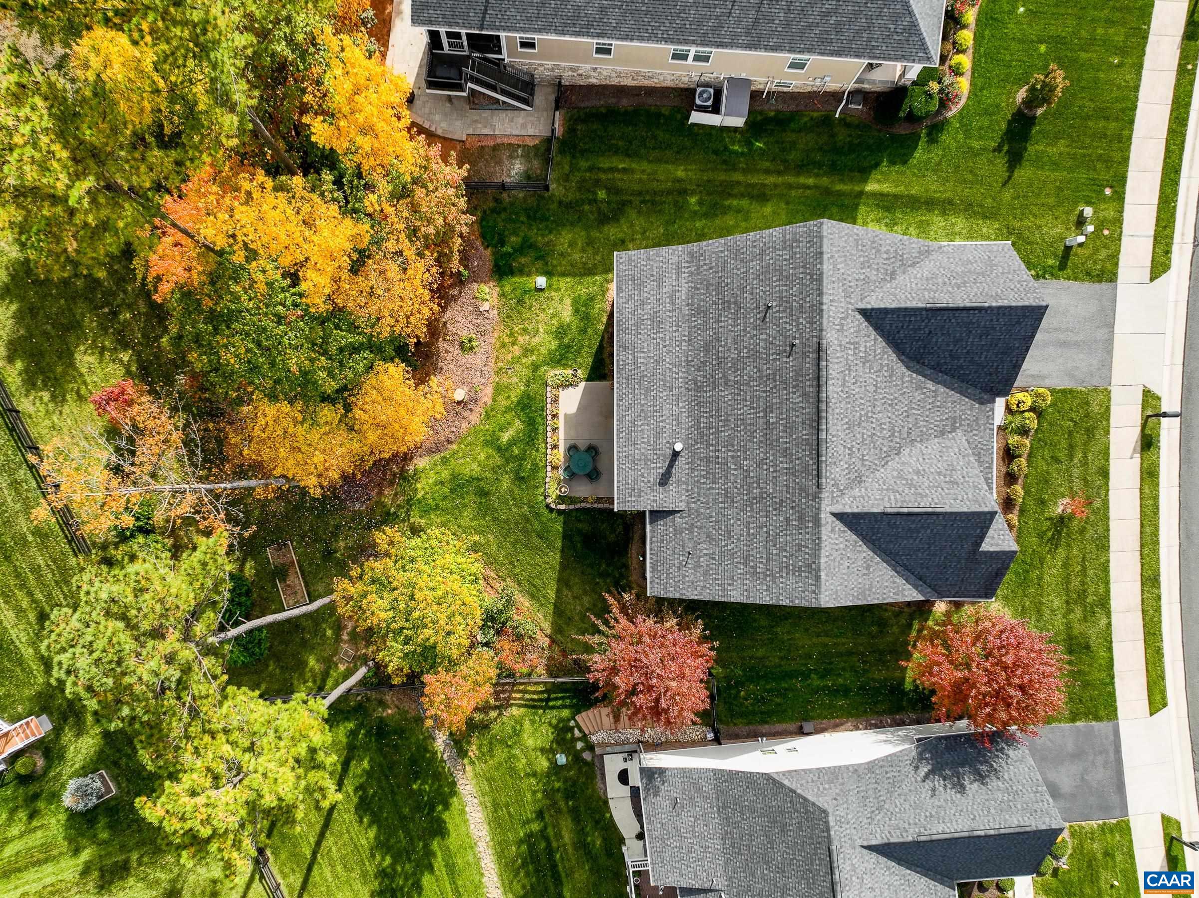 80 APPLEWOOD DR