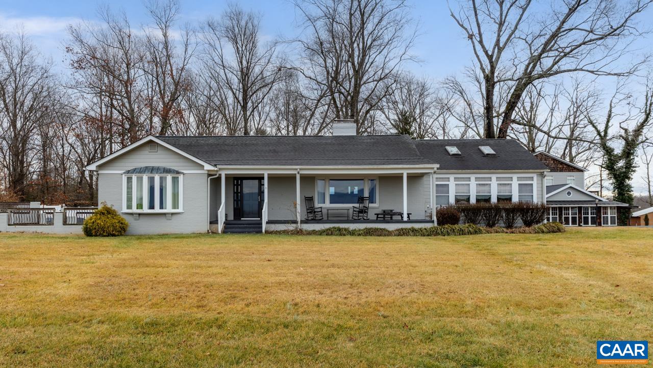 106 VISTA HEIGHTS DR