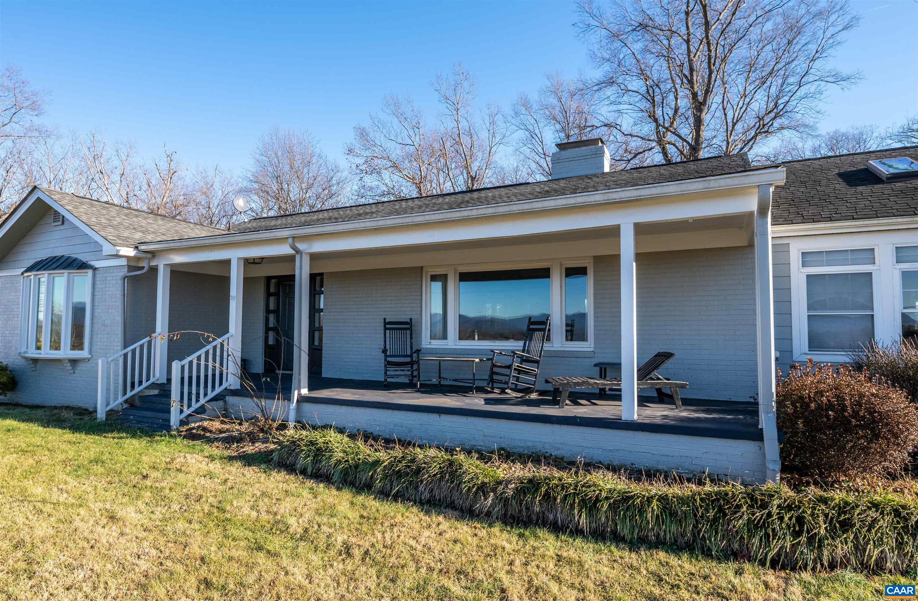 106 VISTA HEIGHTS DR