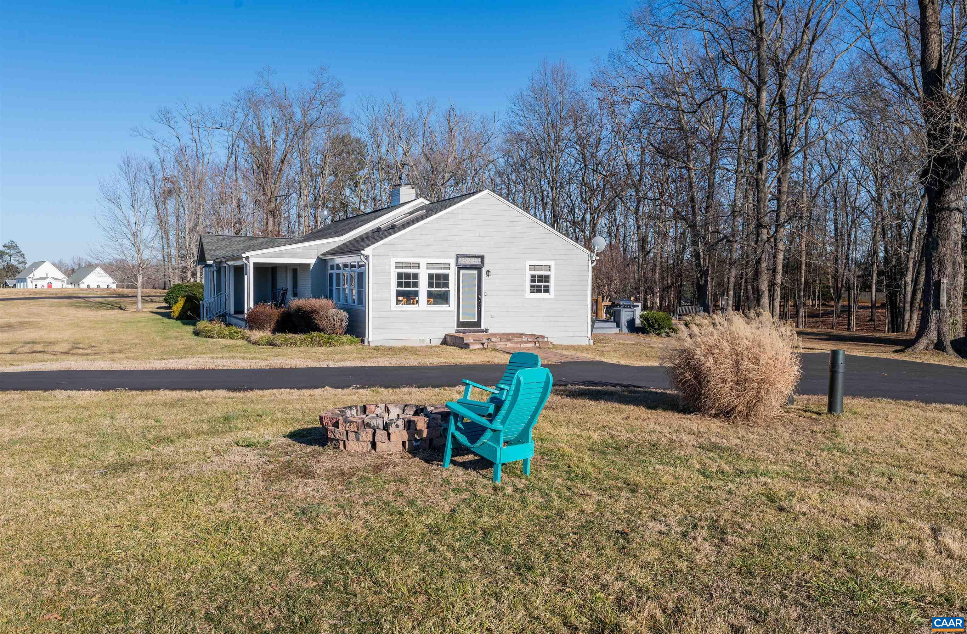 106 VISTA HEIGHTS DR