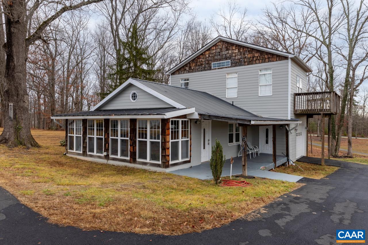 106 VISTA HEIGHTS DR