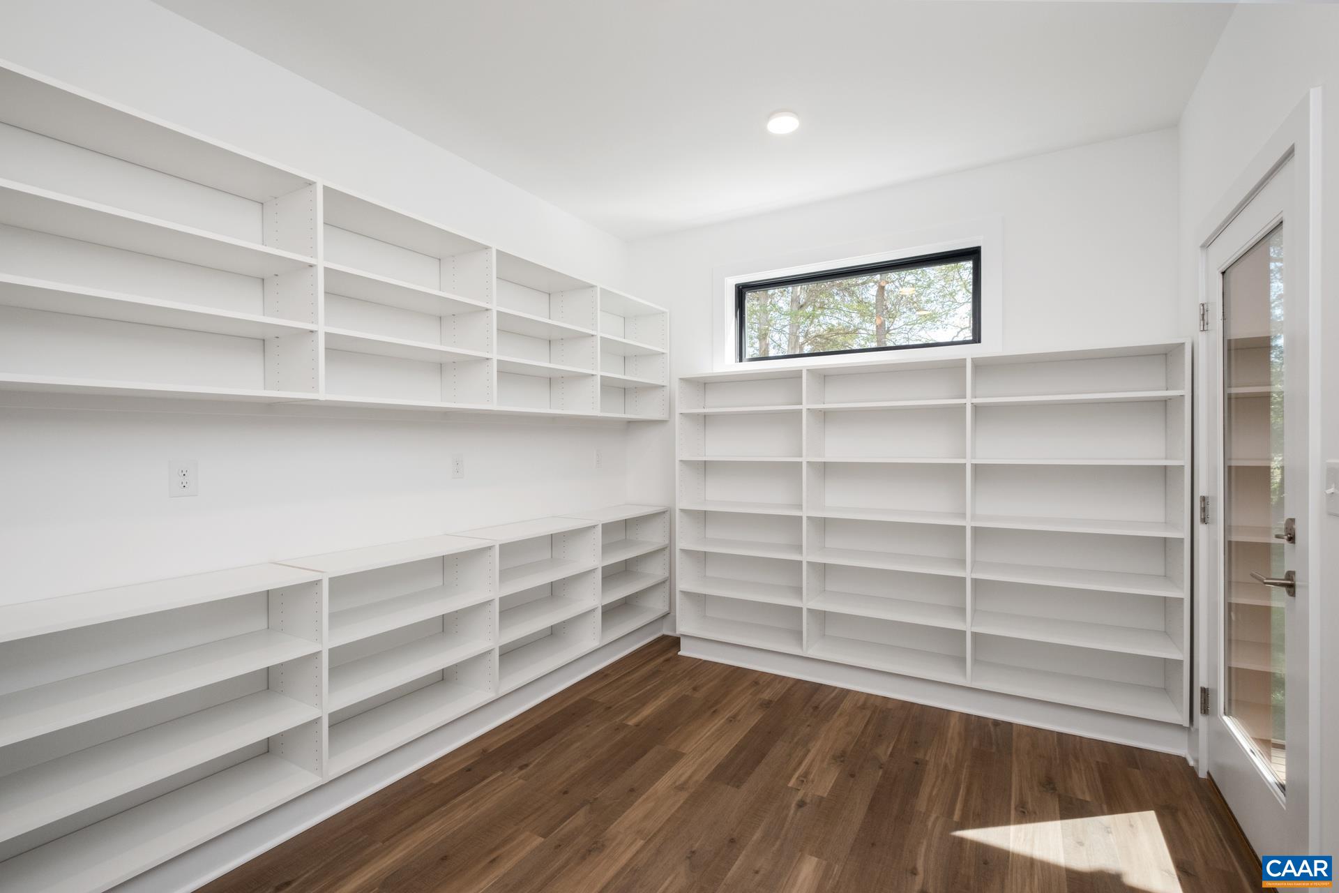 159&160 PEN PARK LN