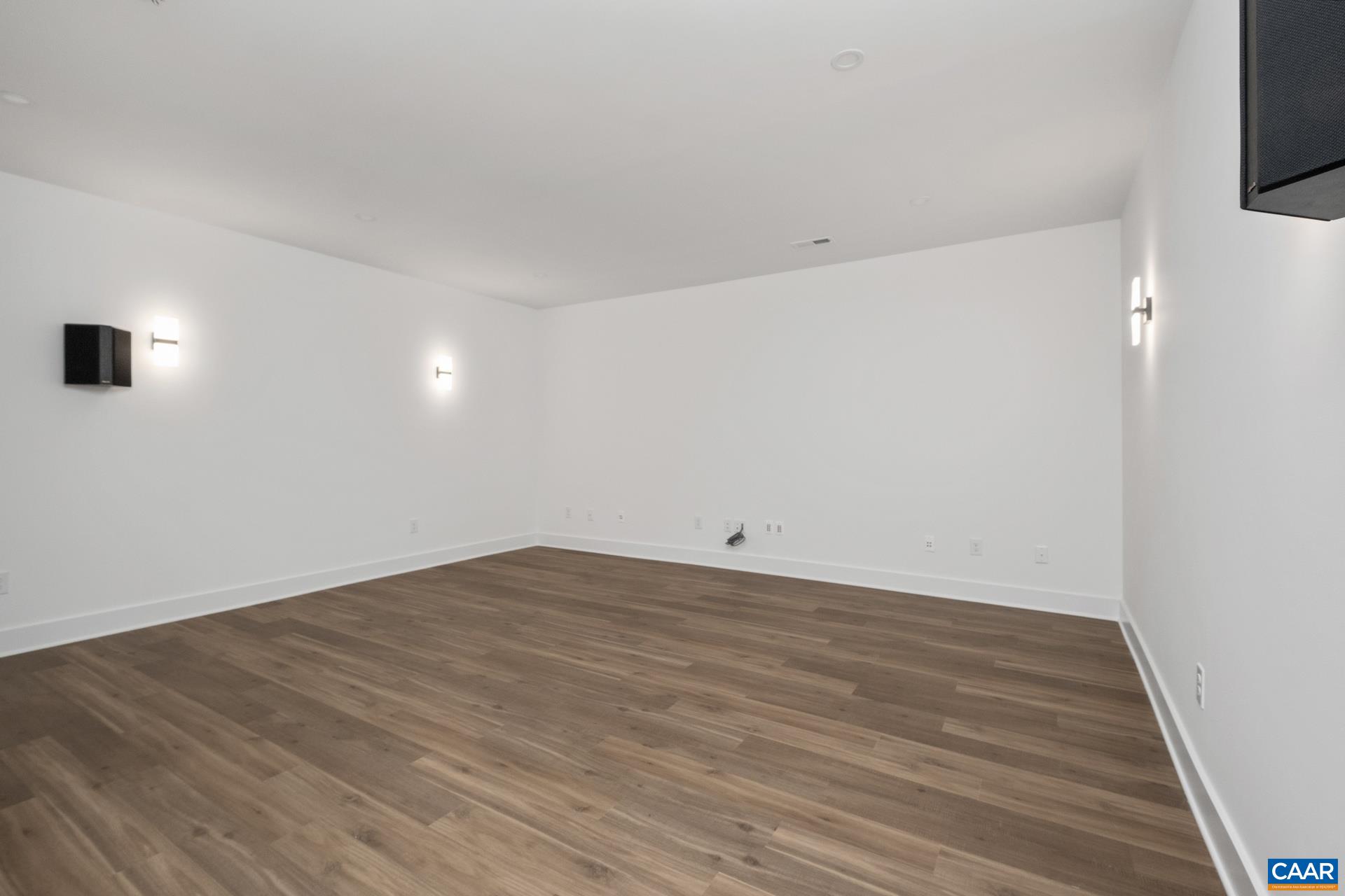 159&160 PEN PARK LN