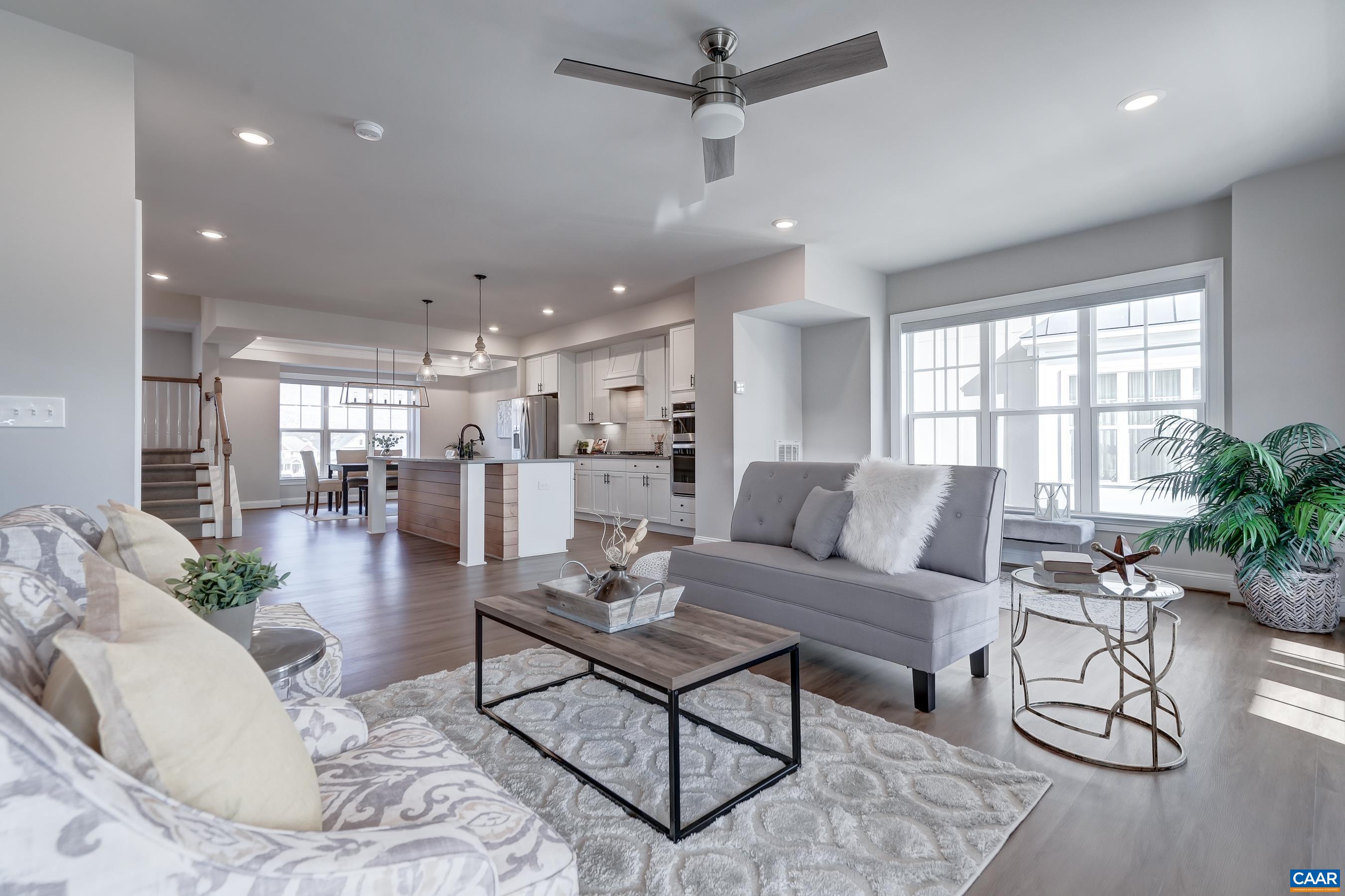 5463 GOLF DR