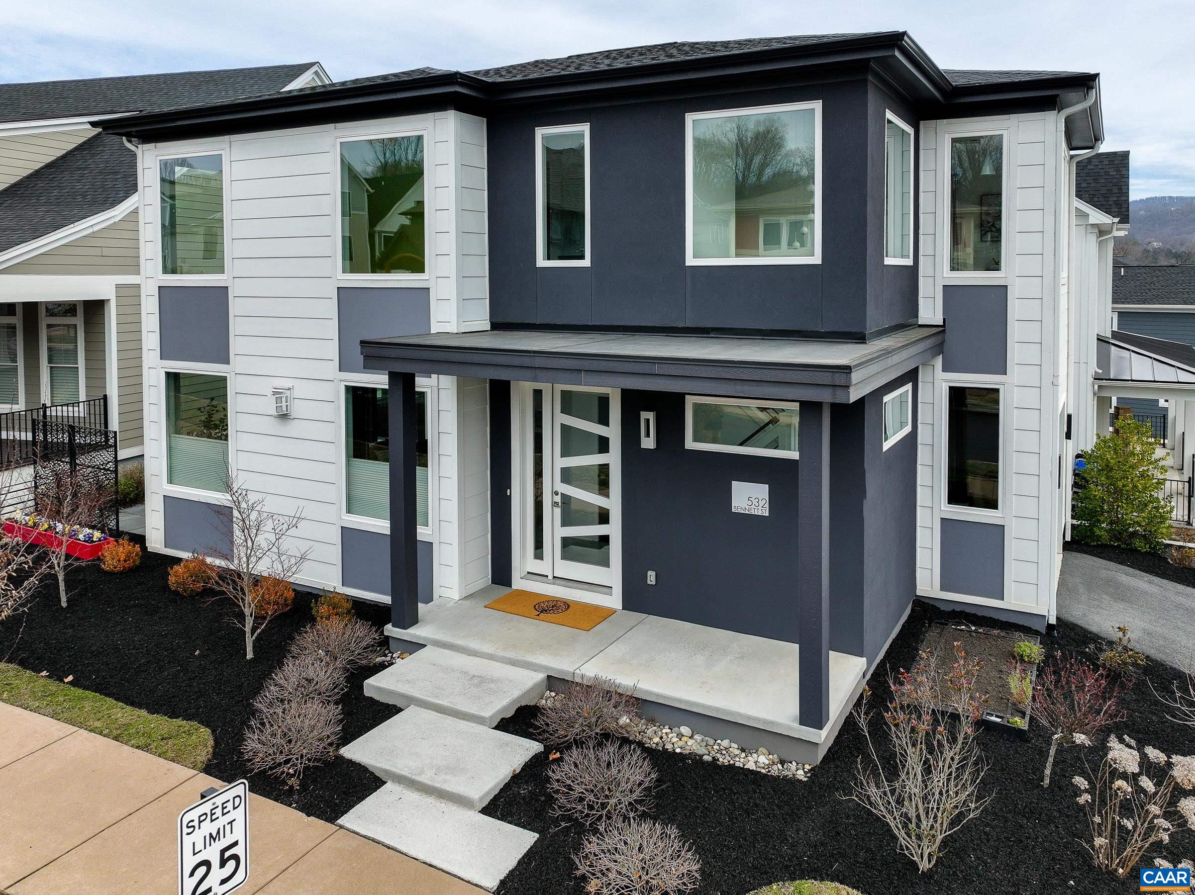 532 BENNETT ST