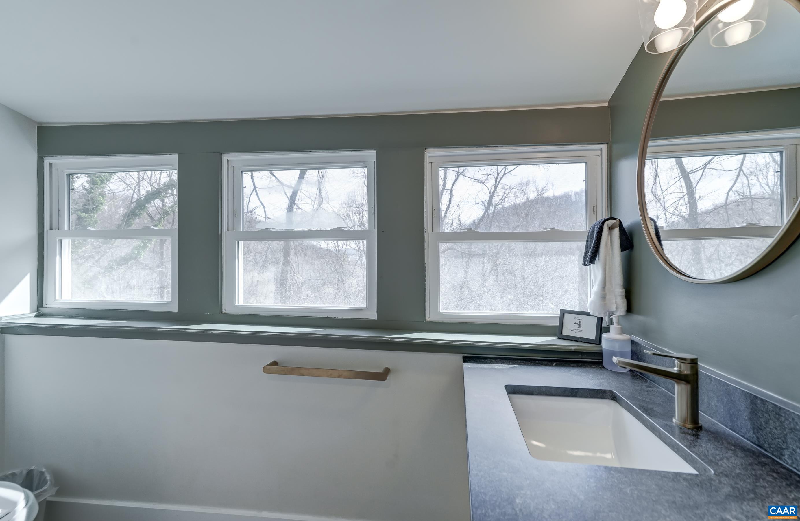 92 ROOSTER RIDGE RD