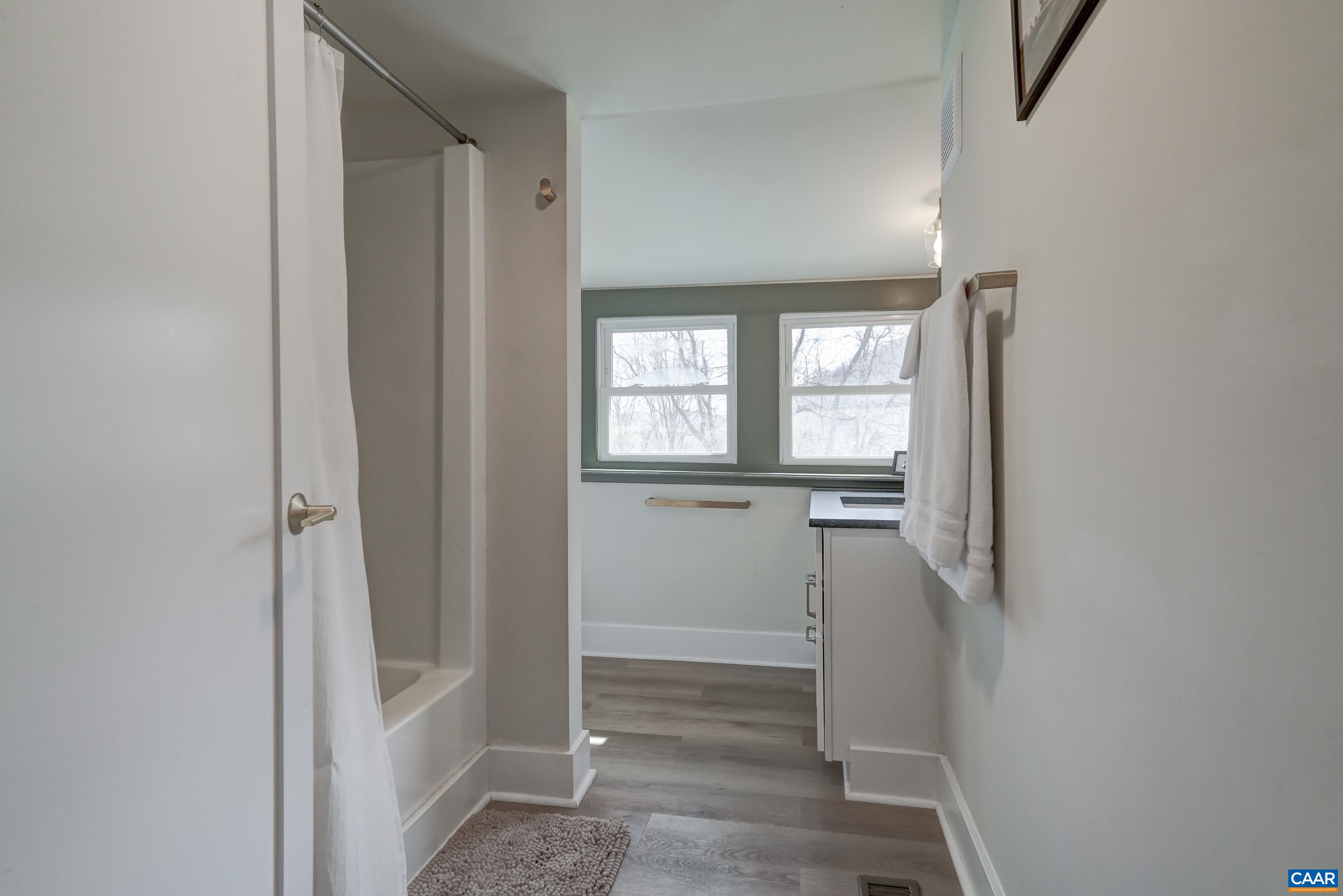 92 ROOSTER RIDGE RD