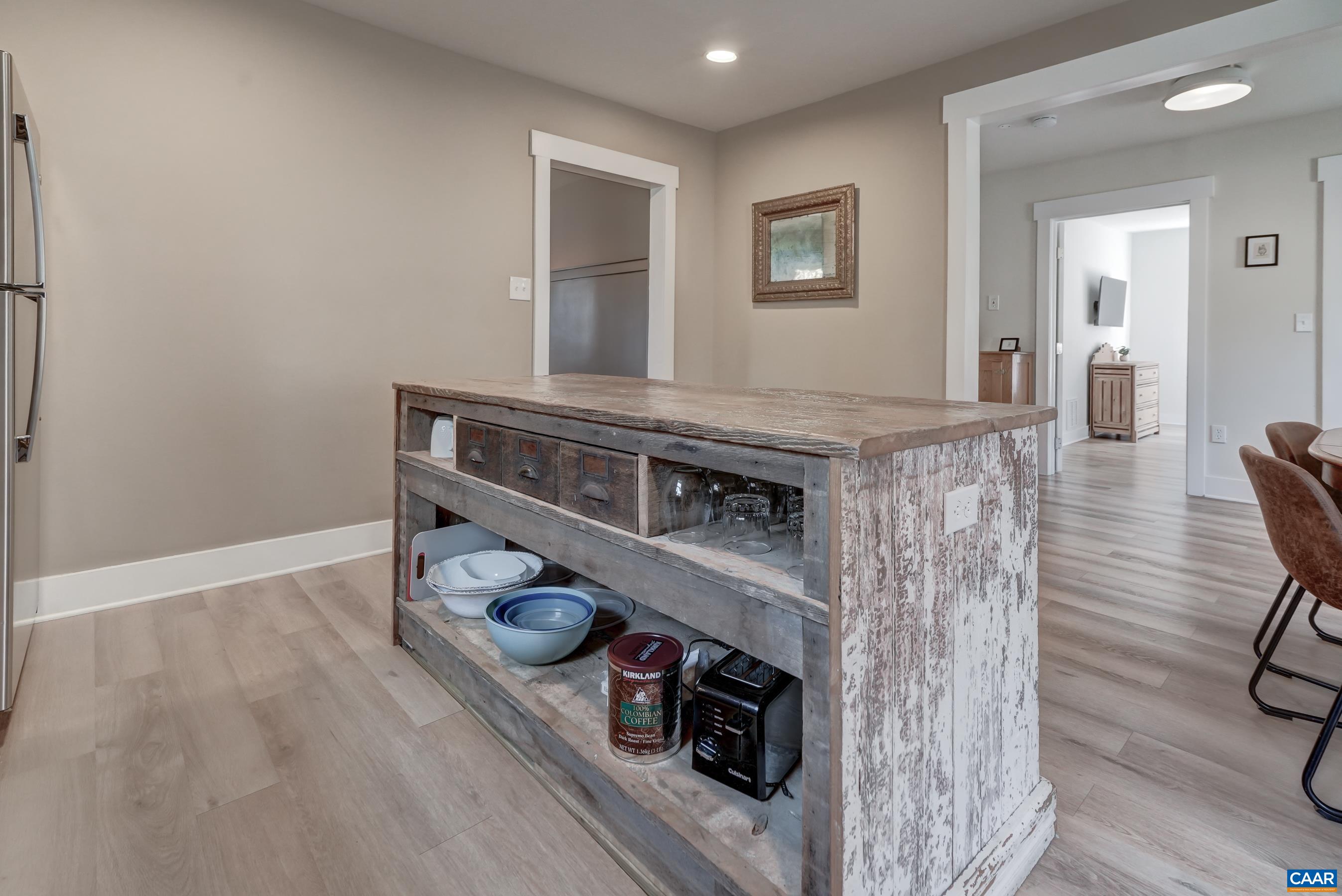 92 ROOSTER RIDGE RD