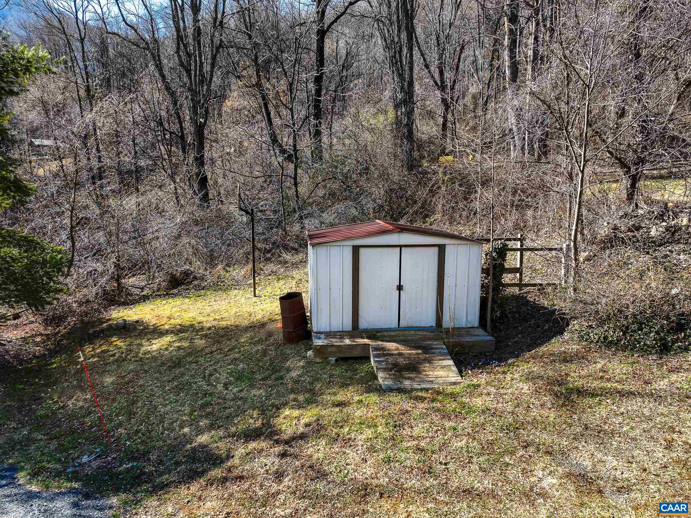 92 ROOSTER RIDGE RD