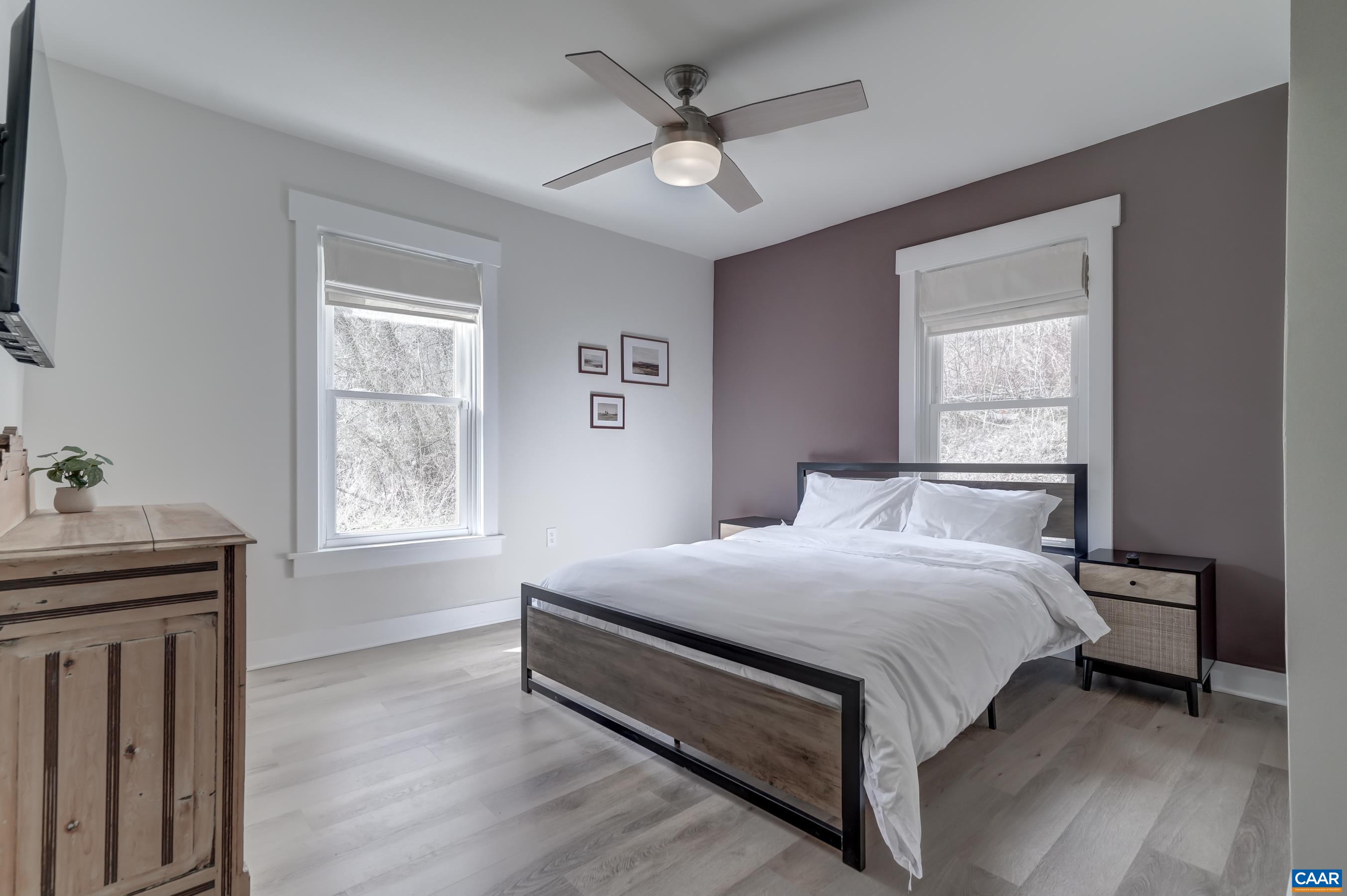 92 ROOSTER RIDGE RD