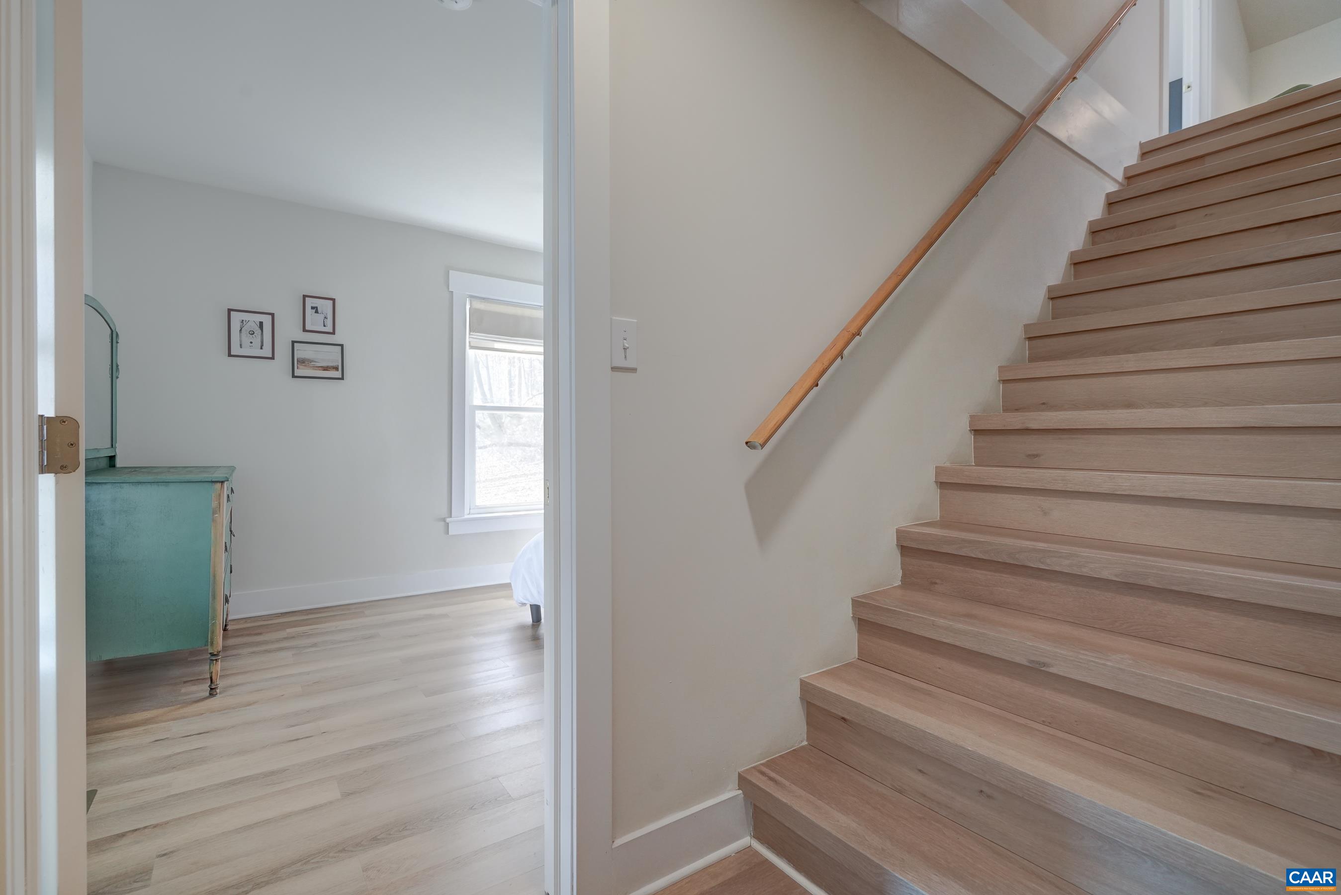92 ROOSTER RIDGE RD