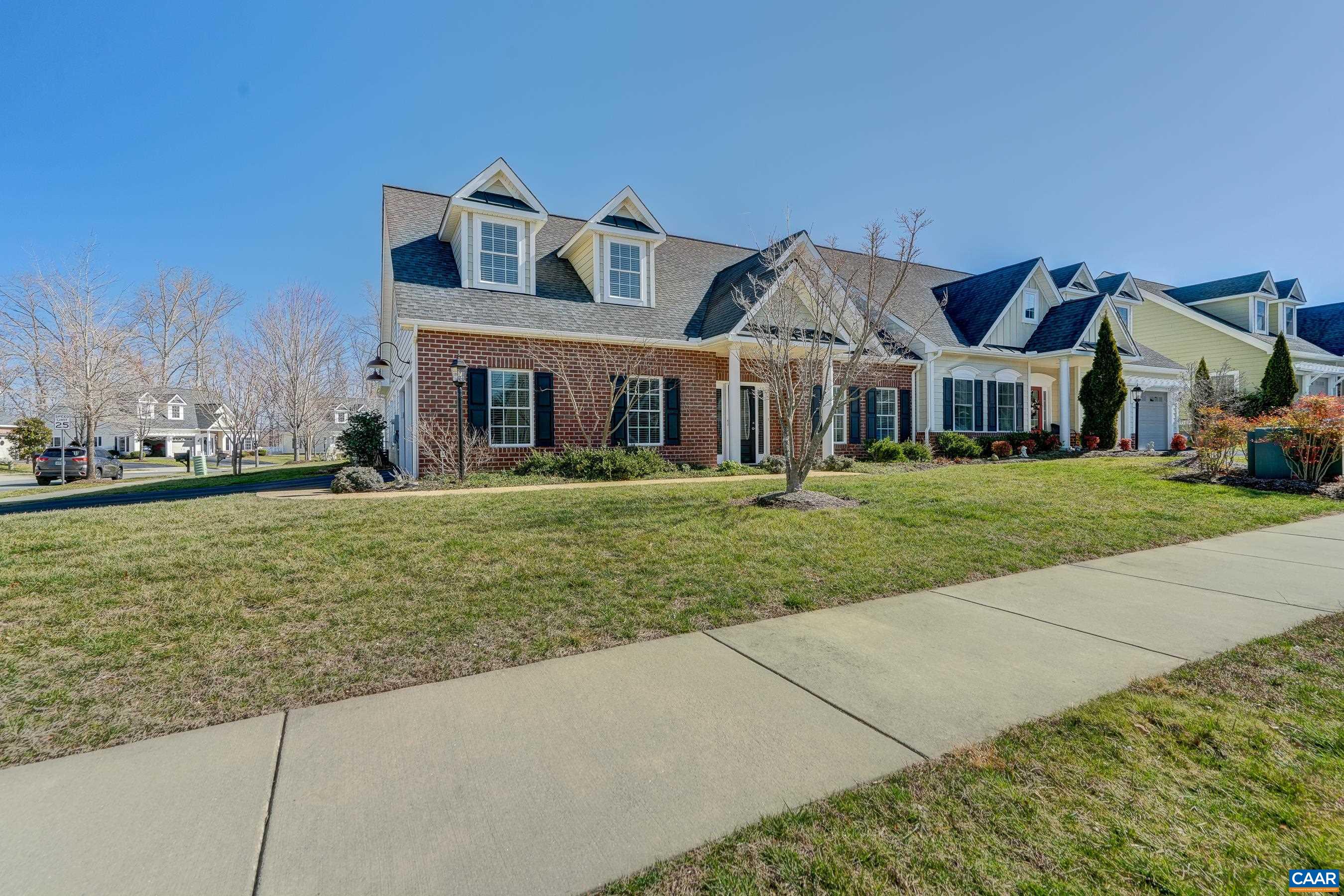 1622 SAWGRASS CT