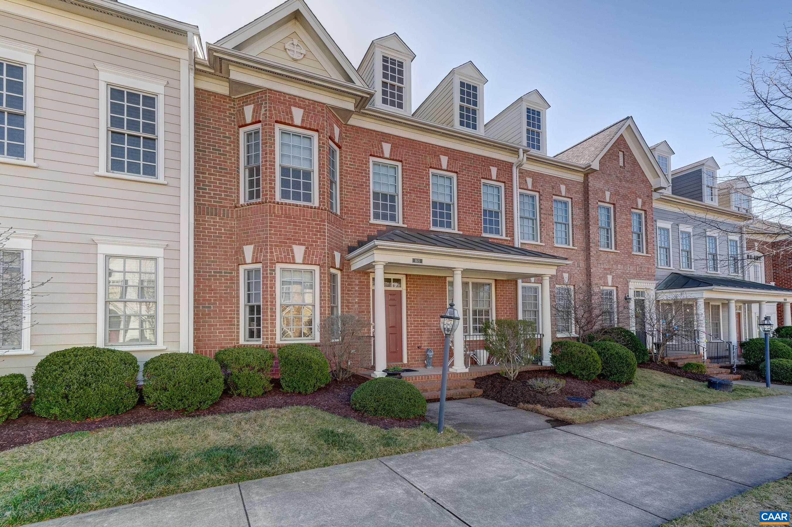 1615 OLD TRAIL DR