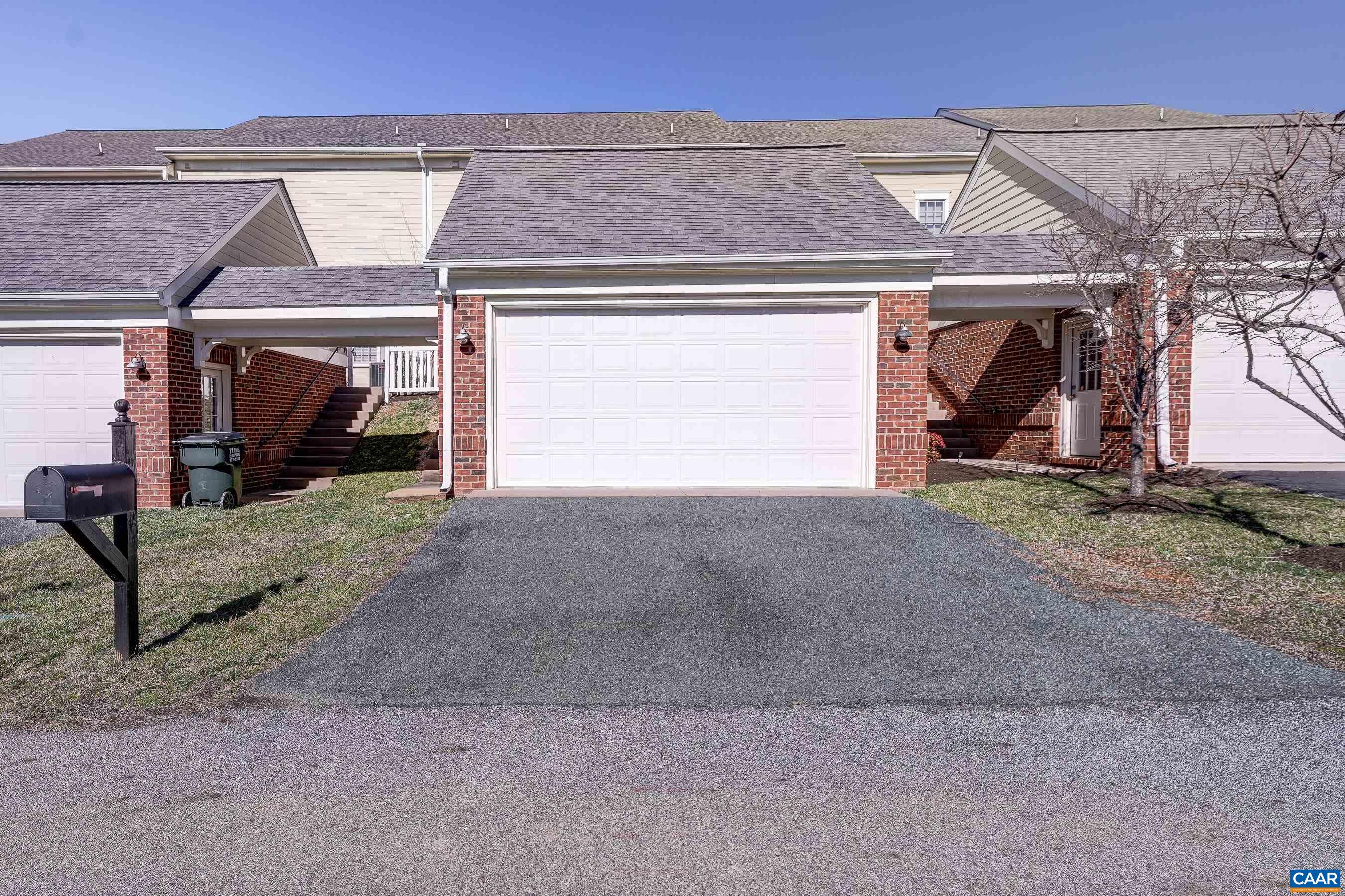 1615 OLD TRAIL DR