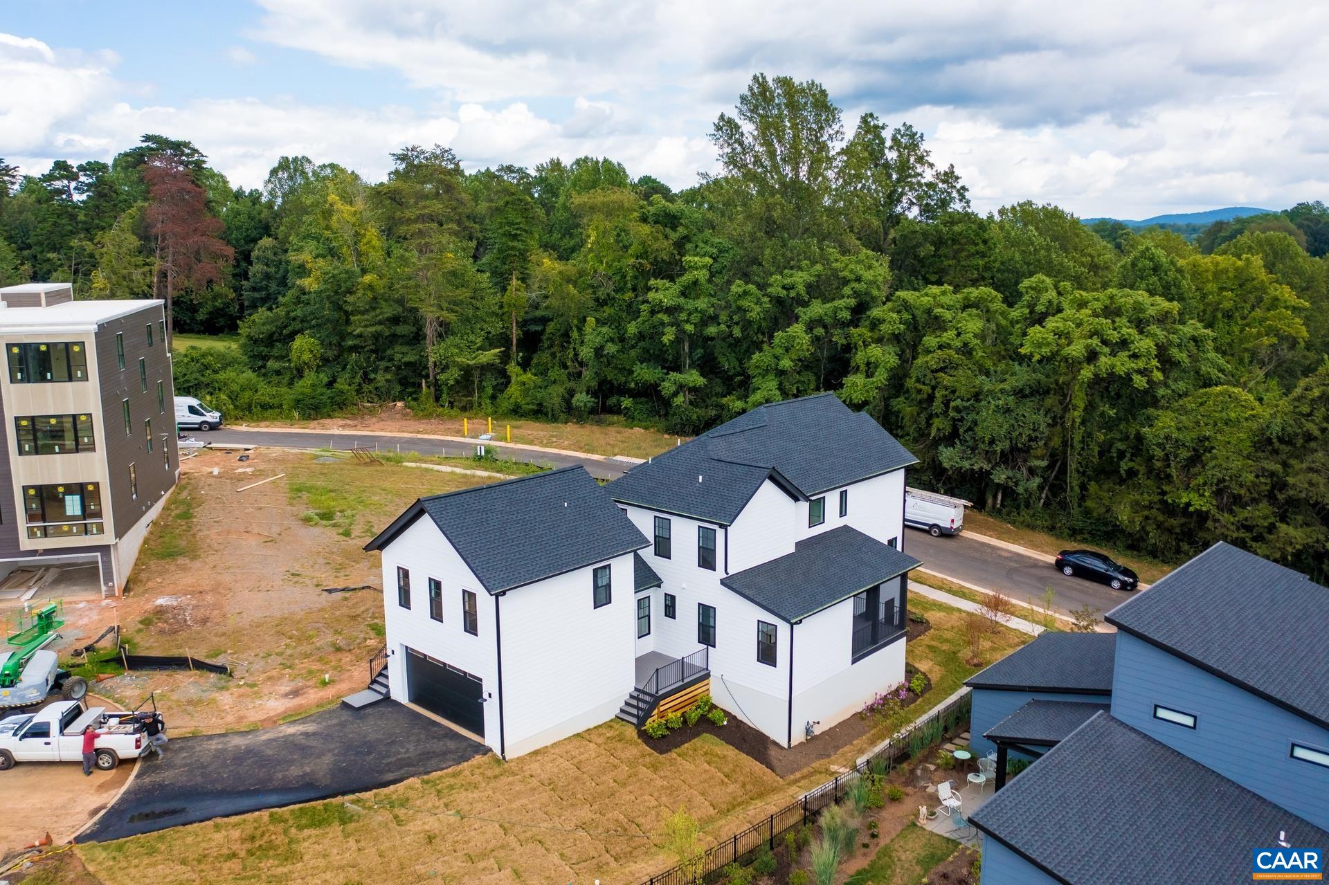 147 PEN PARK LN