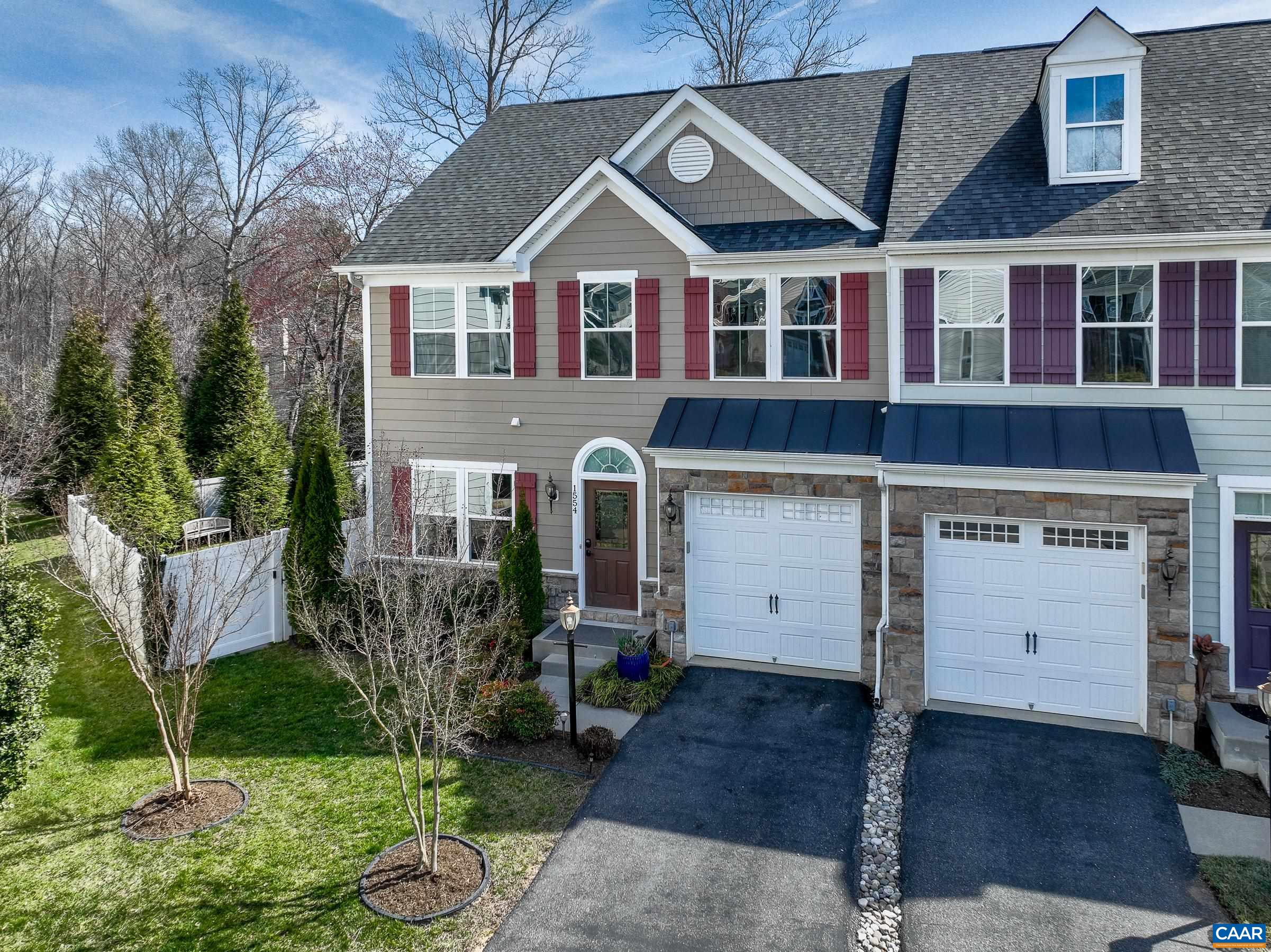 1554 SAWGRASS CT