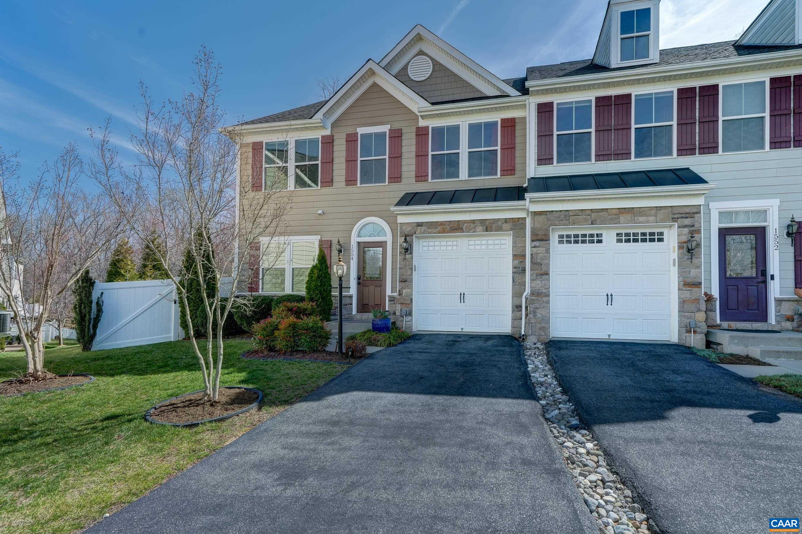 1554 SAWGRASS CT
