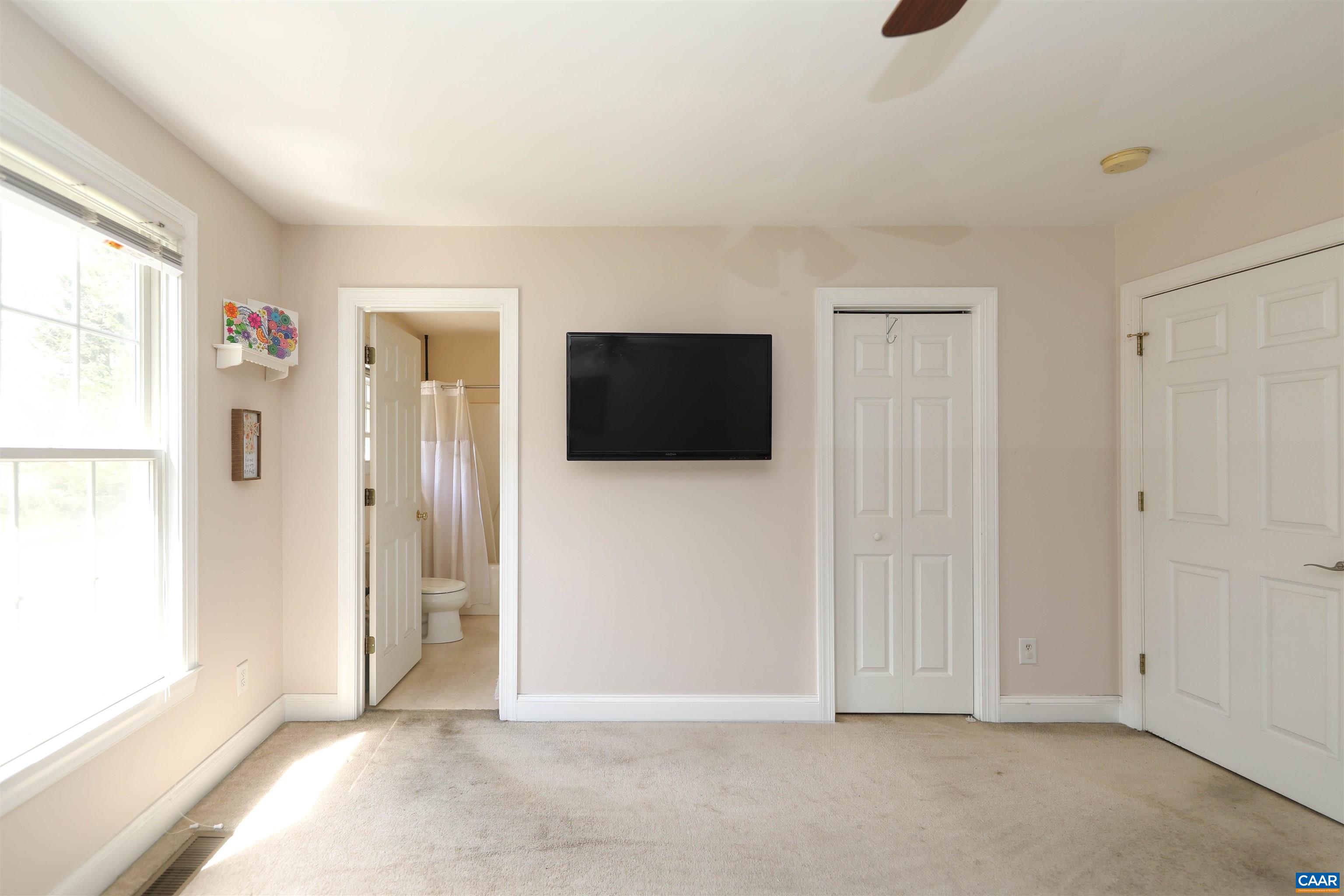 228 STERLING LAMM DR