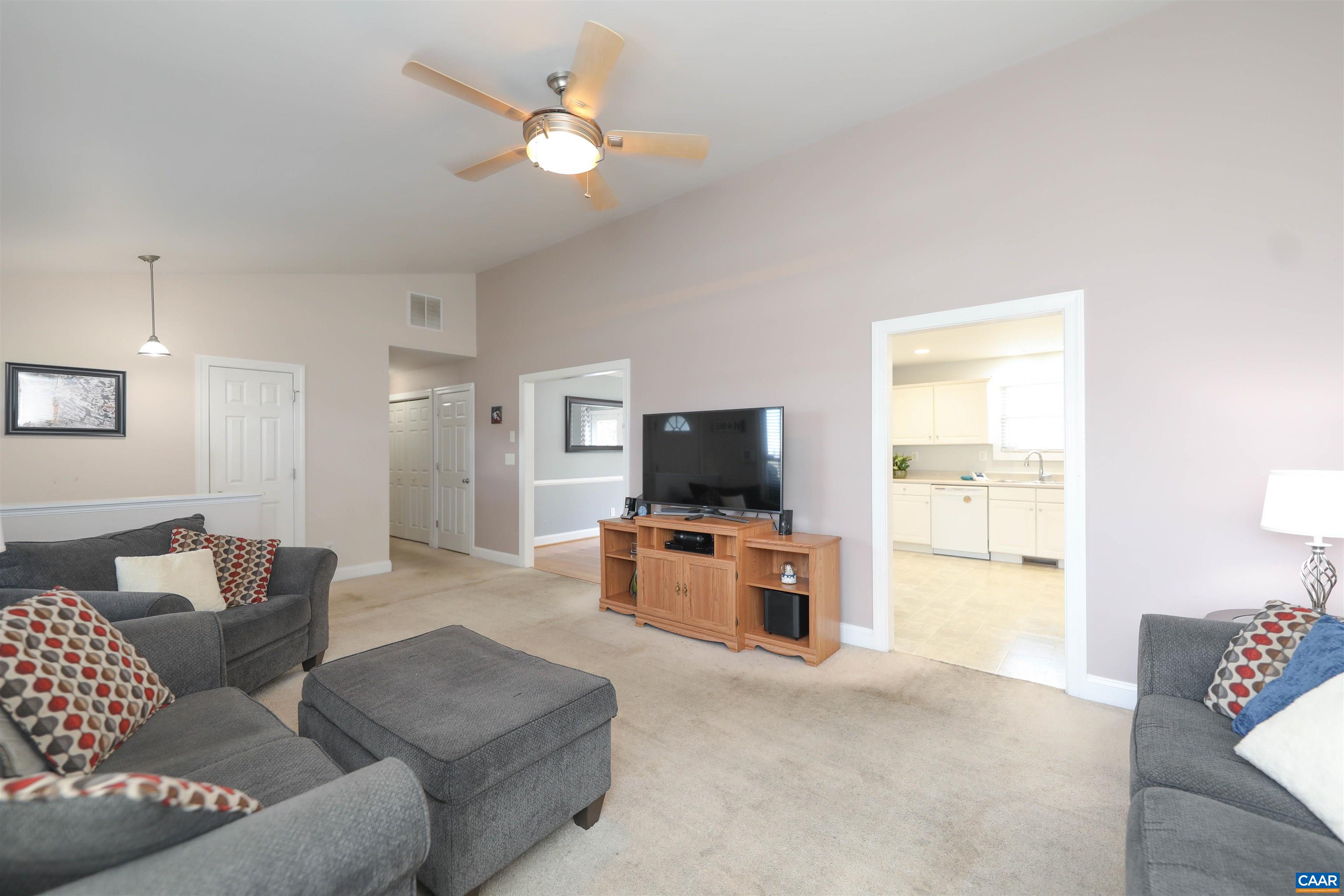 228 STERLING LAMM DR